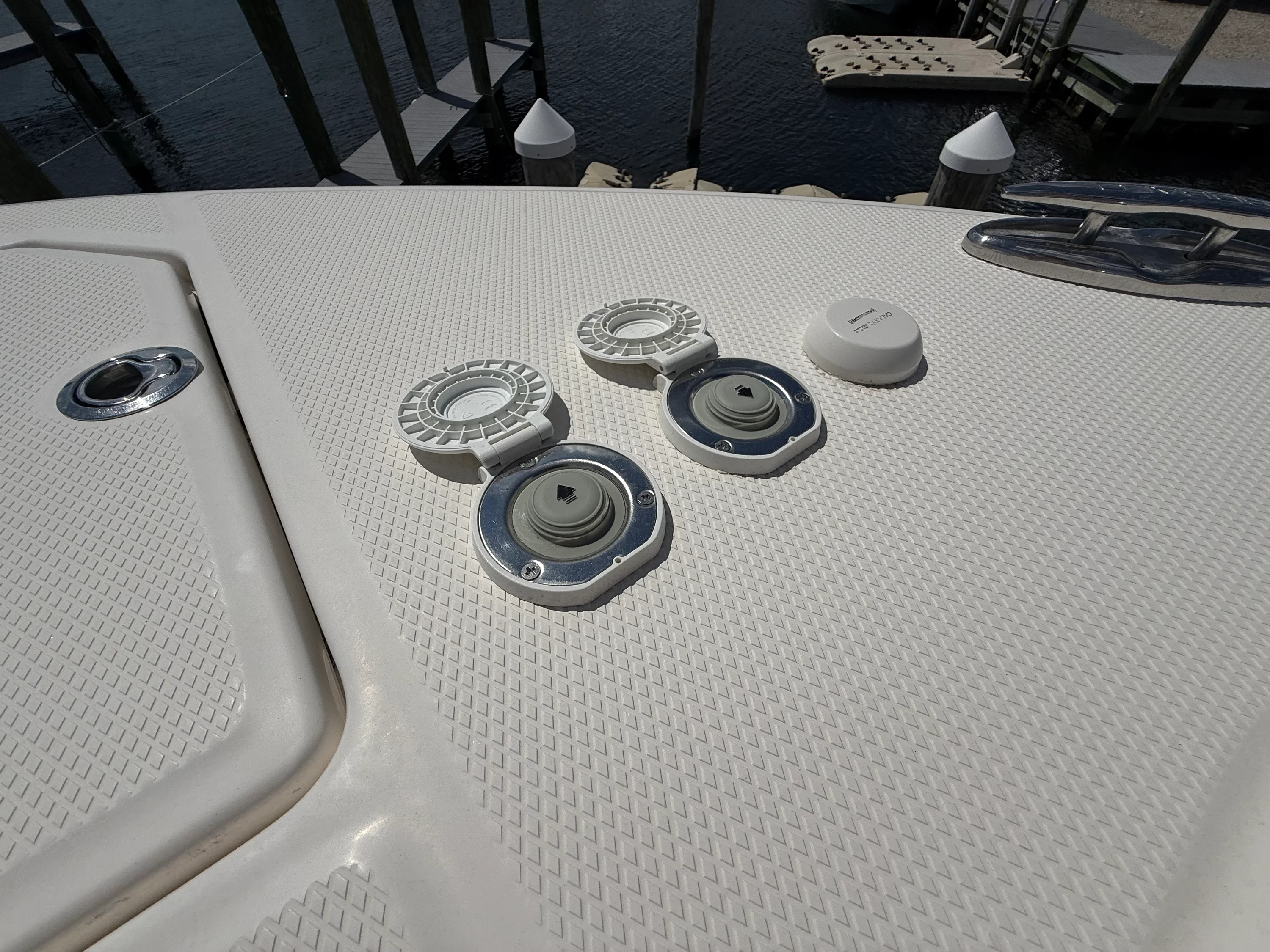 2021 Robalo R272 Image Thumbnail #35
