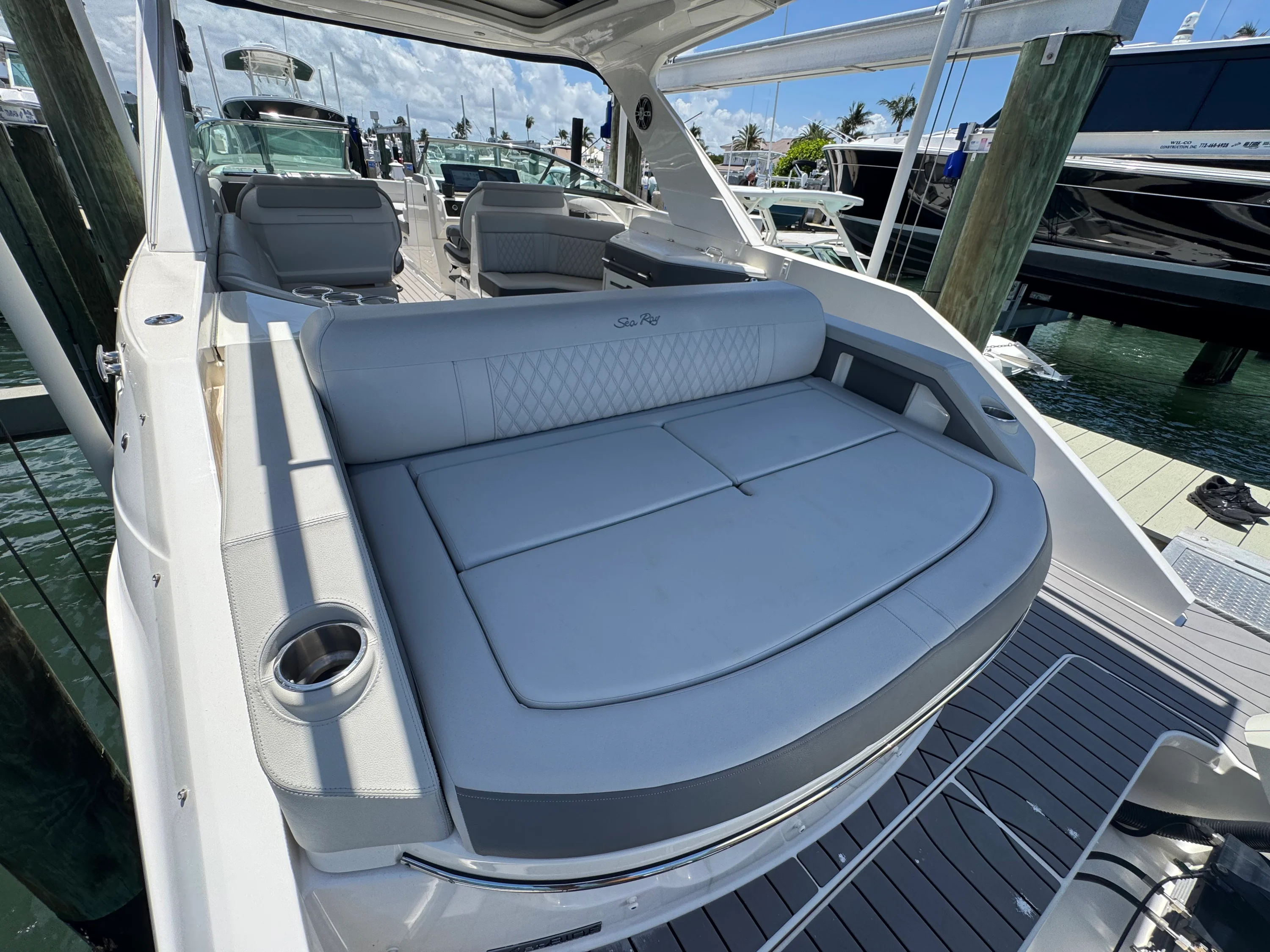 2022 Sea Ray 310 SLX OB Image Thumbnail #19