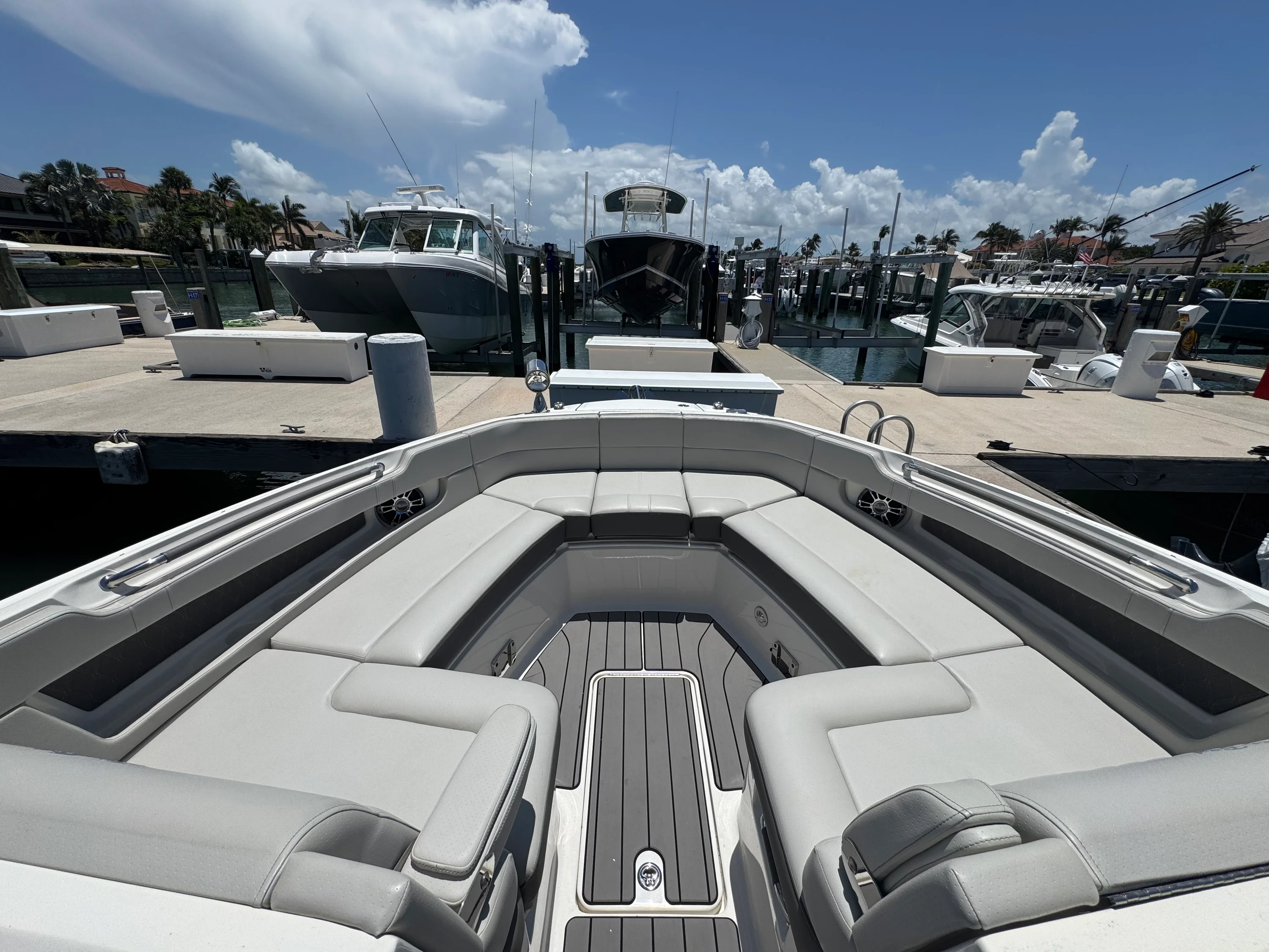 2022 Sea Ray 310 SLX OB Image Thumbnail #40