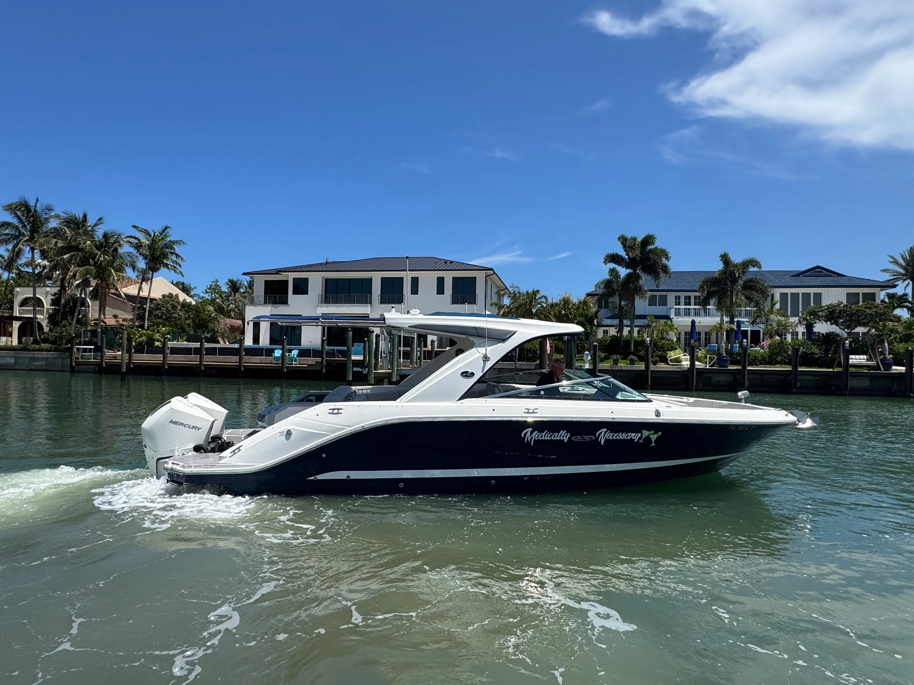 2022 Sea Ray 310 SLX OB Image Thumbnail #14