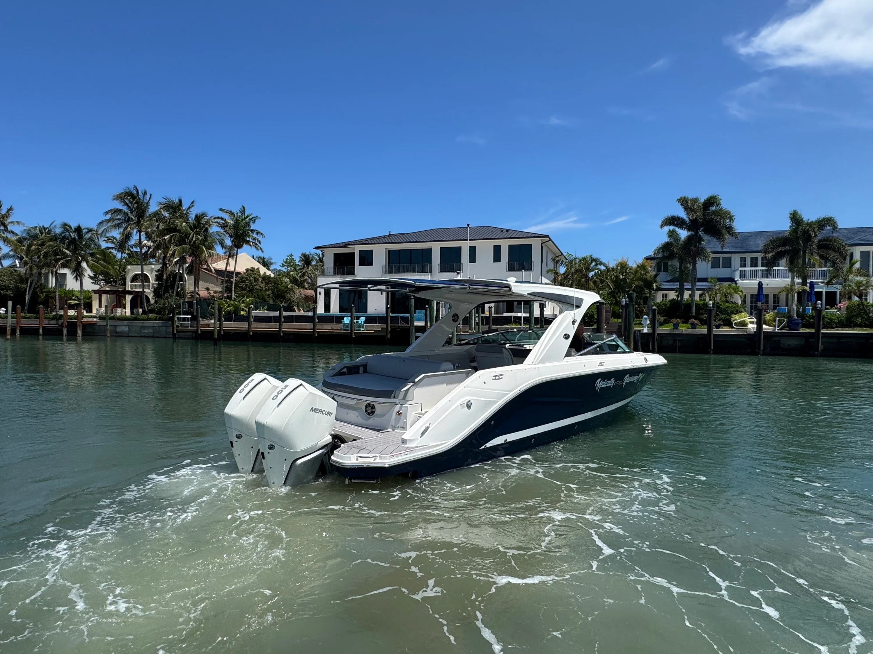 2022 Sea Ray 310 SLX OB Image Thumbnail #11