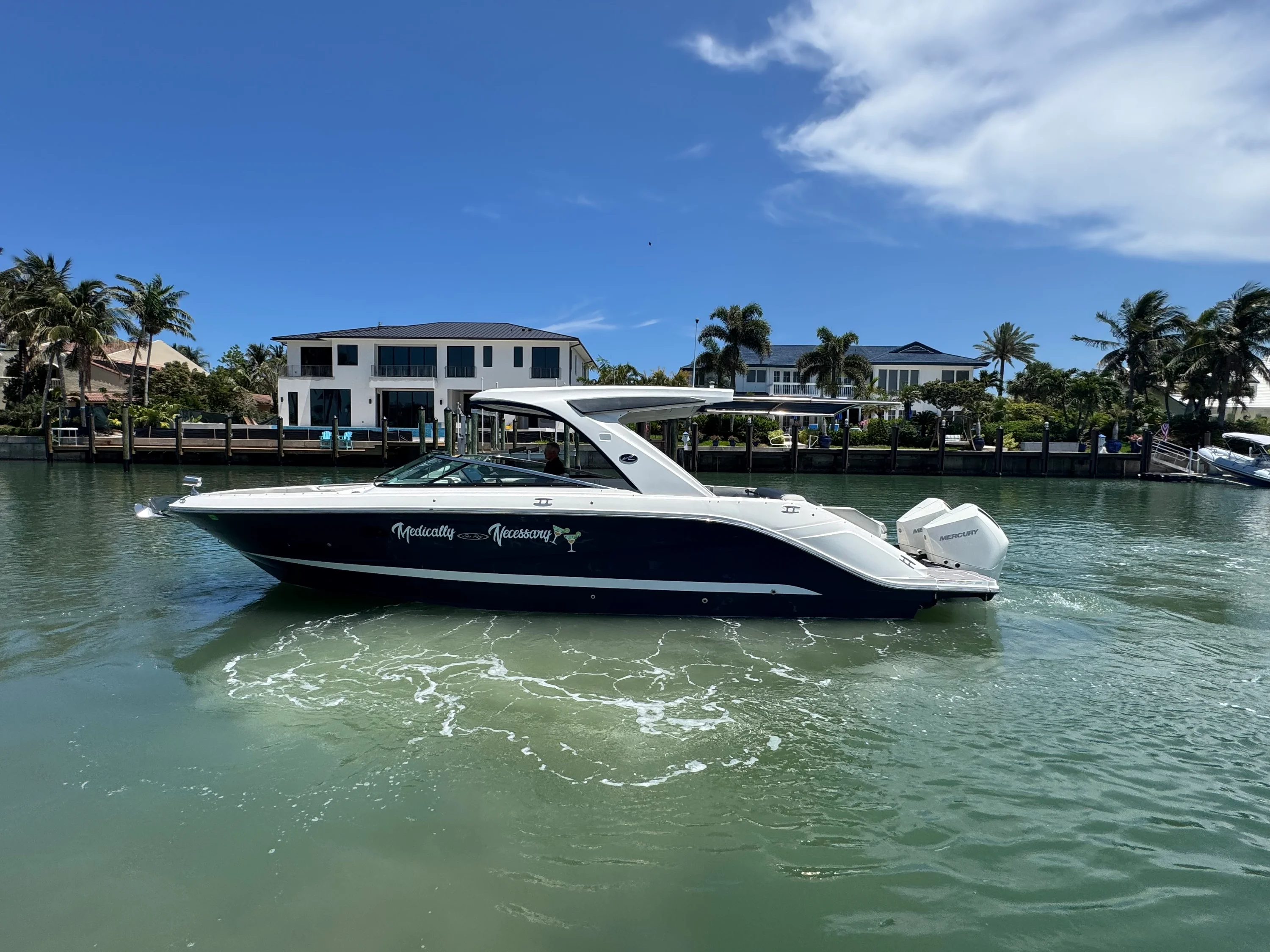 2022 Sea Ray 310 SLX OB Image Thumbnail #1
