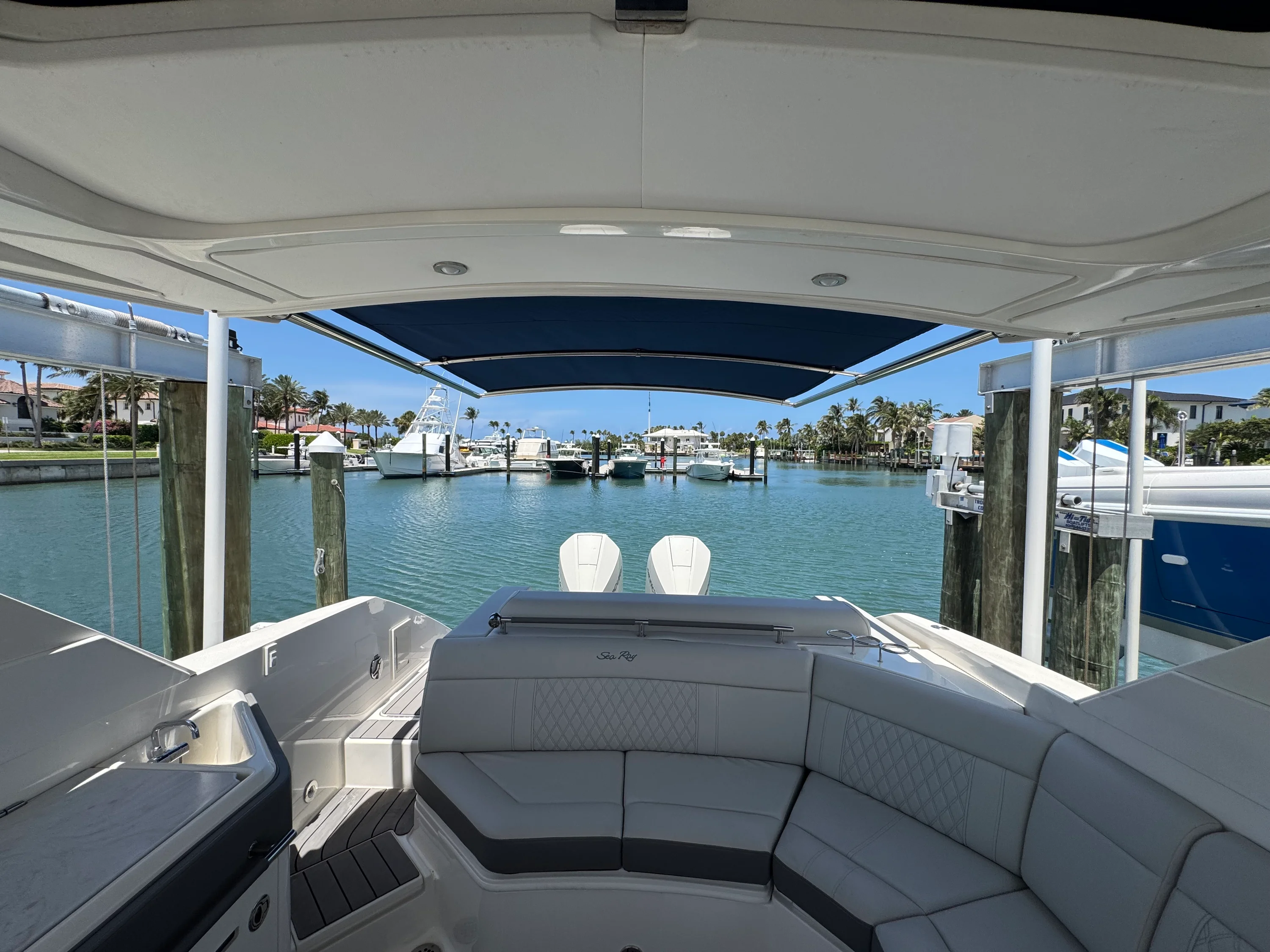 2022 Sea Ray 310 SLX OB Image Thumbnail #22