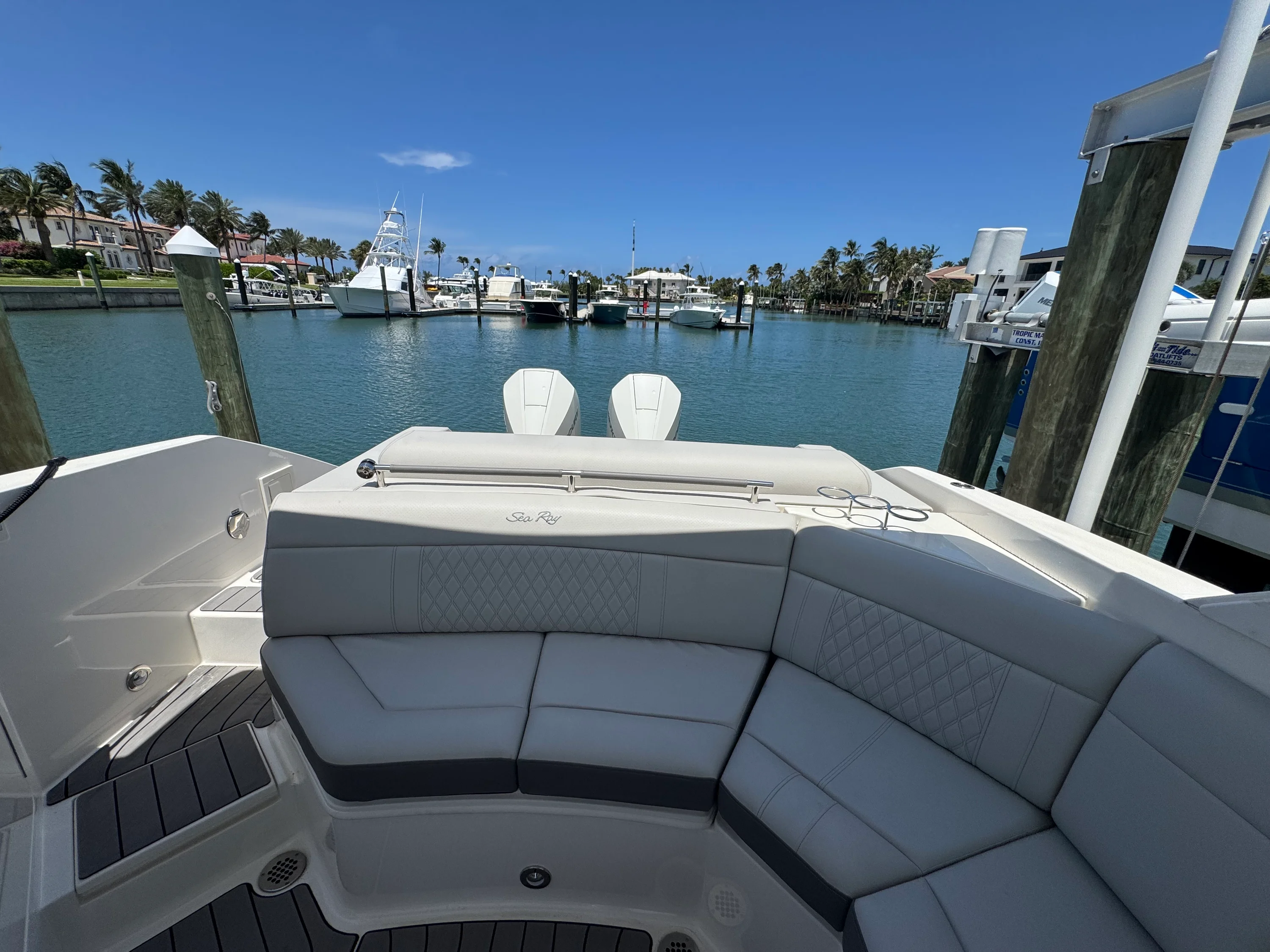 2022 Sea Ray 310 SLX OB Image Thumbnail #21