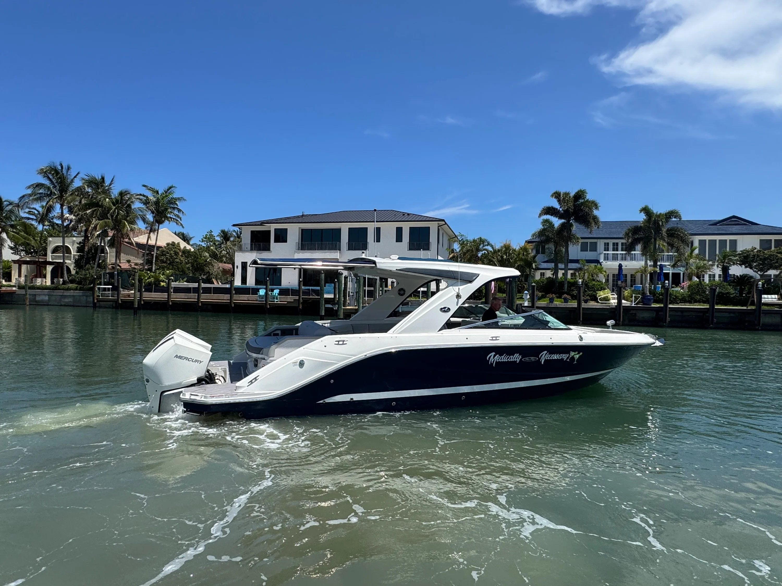 2022 Sea Ray 310 SLX OB Image Thumbnail #13