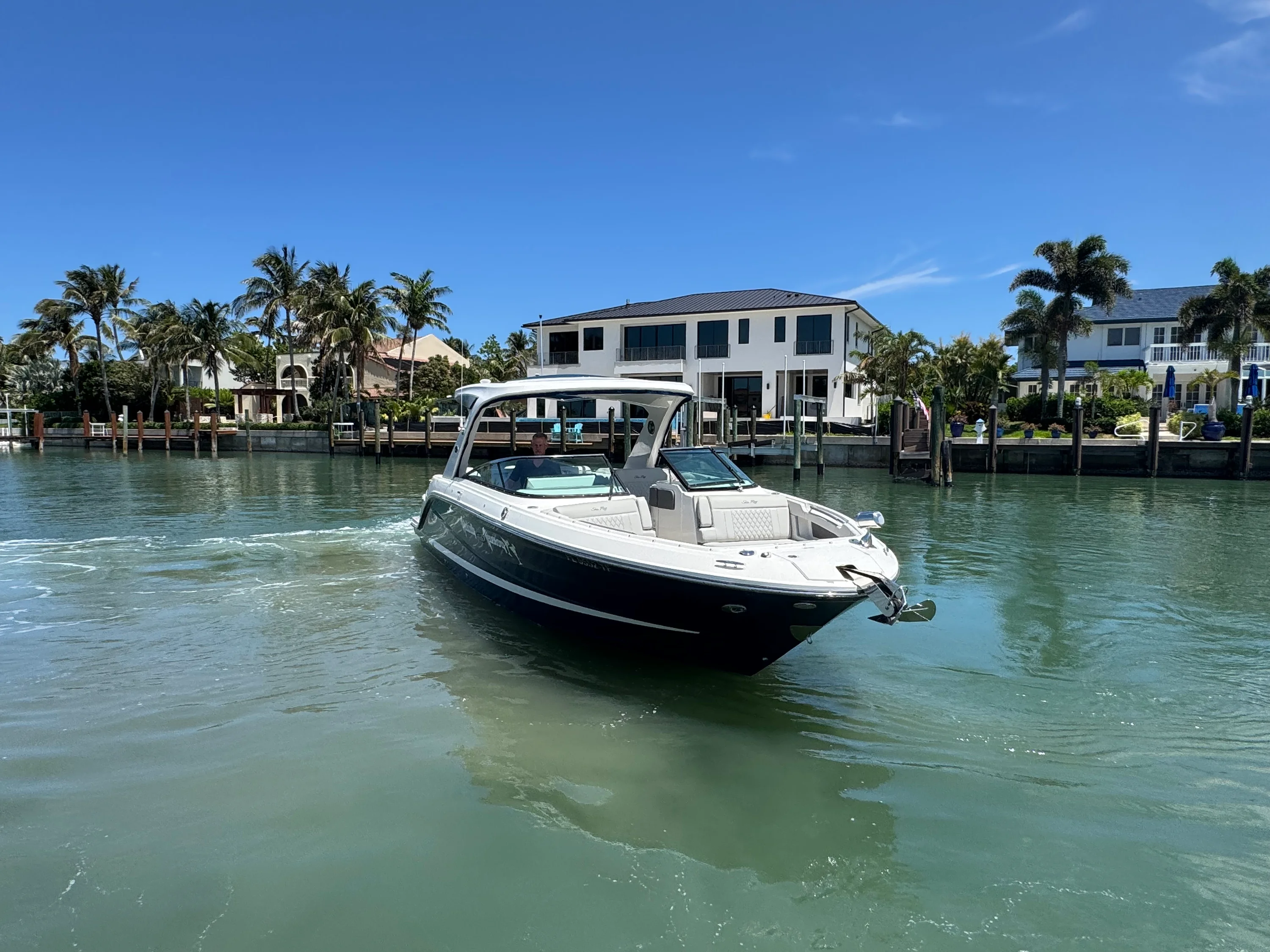 2022 Sea Ray 310 SLX OB Image Thumbnail #16