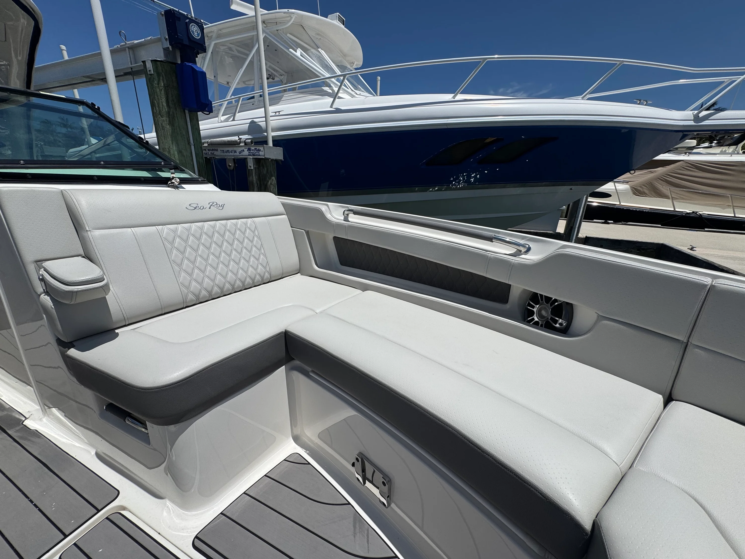 2022 Sea Ray 310 SLX OB Image Thumbnail #42
