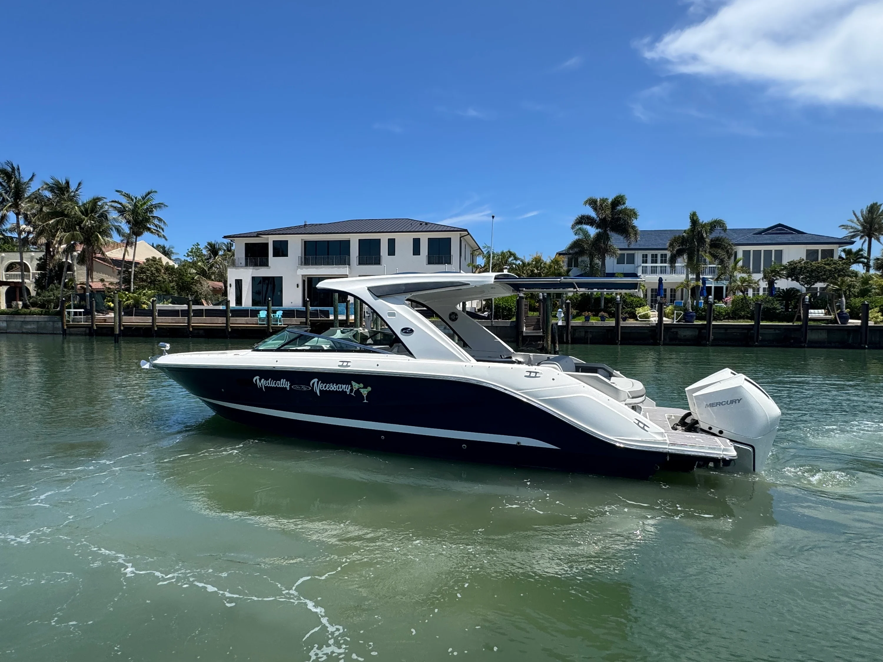 2022 Sea Ray 310 SLX OB Image Thumbnail #3