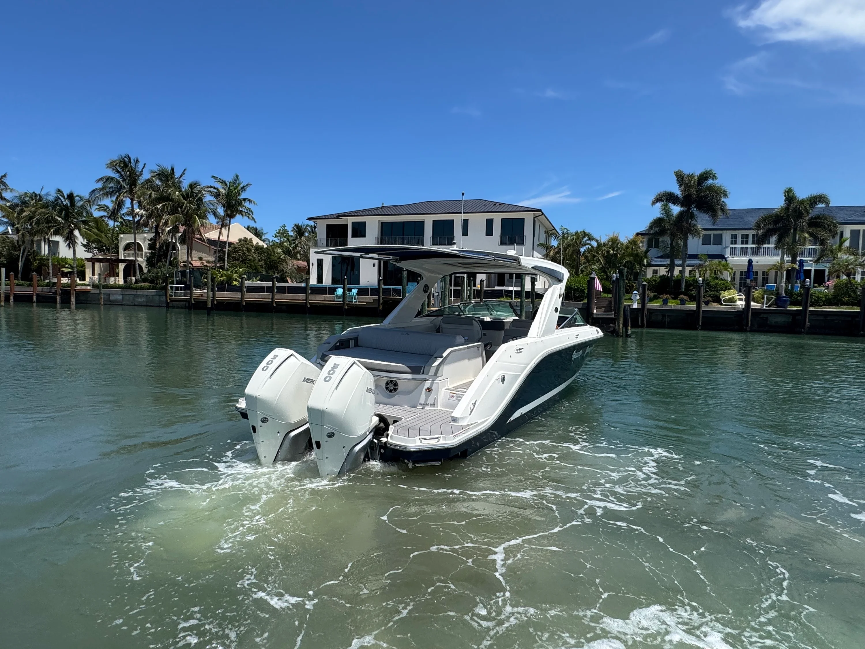 2022 Sea Ray 310 SLX OB Image Thumbnail #9