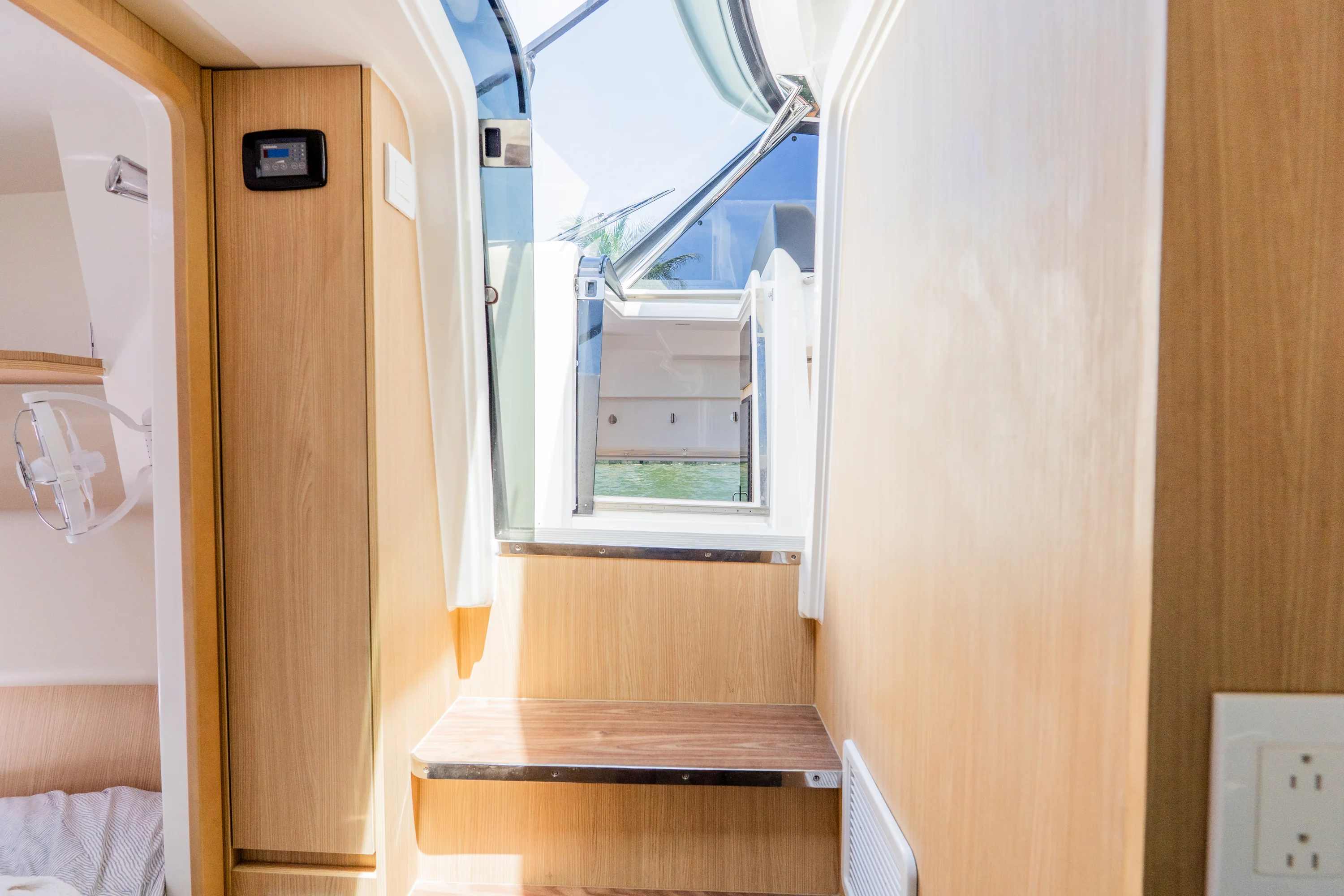 2023 Aquila 36 SPORT Image Thumbnail #46