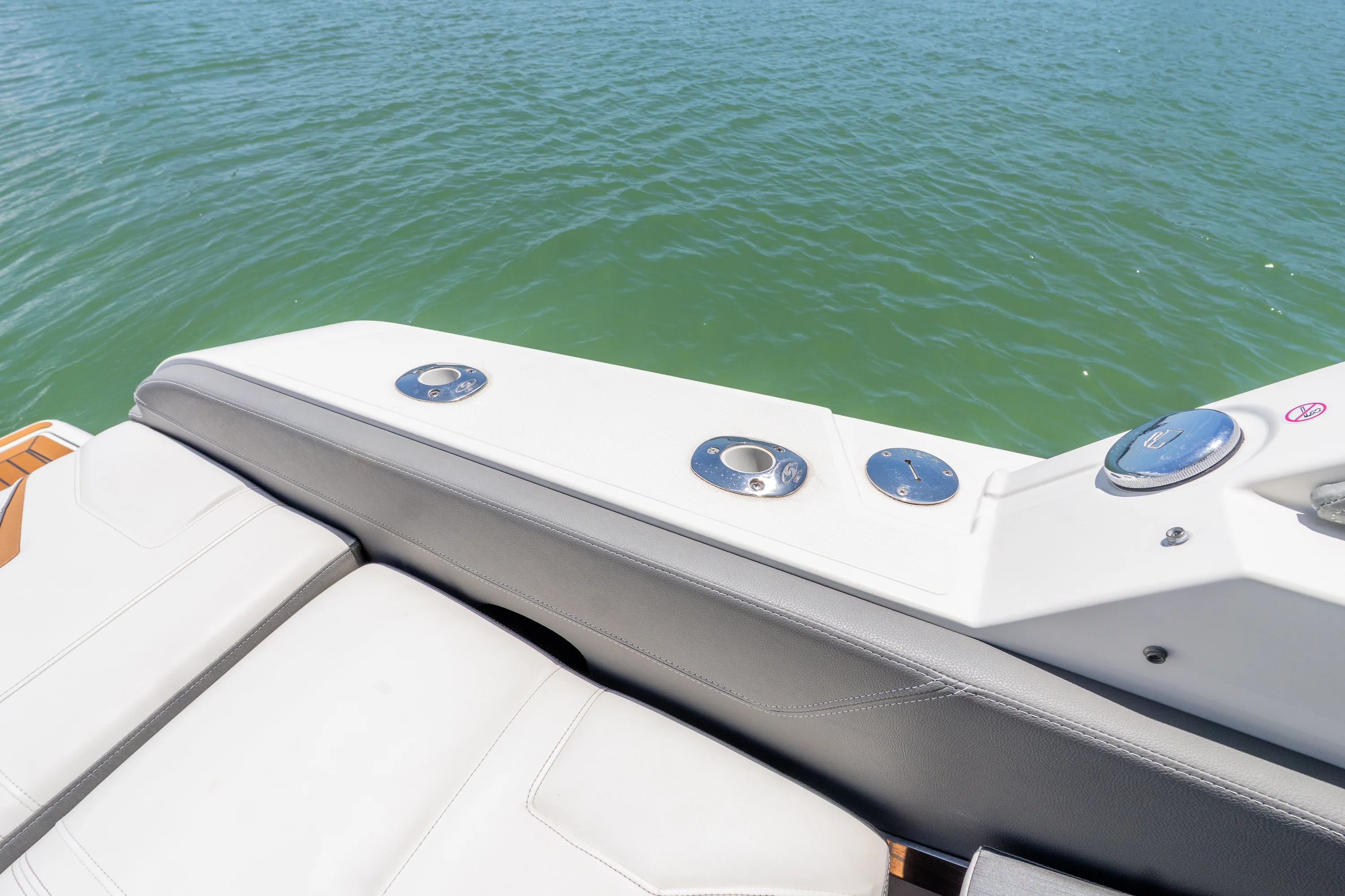 2020 Tiara Yachts 34LX Image Thumbnail #30
