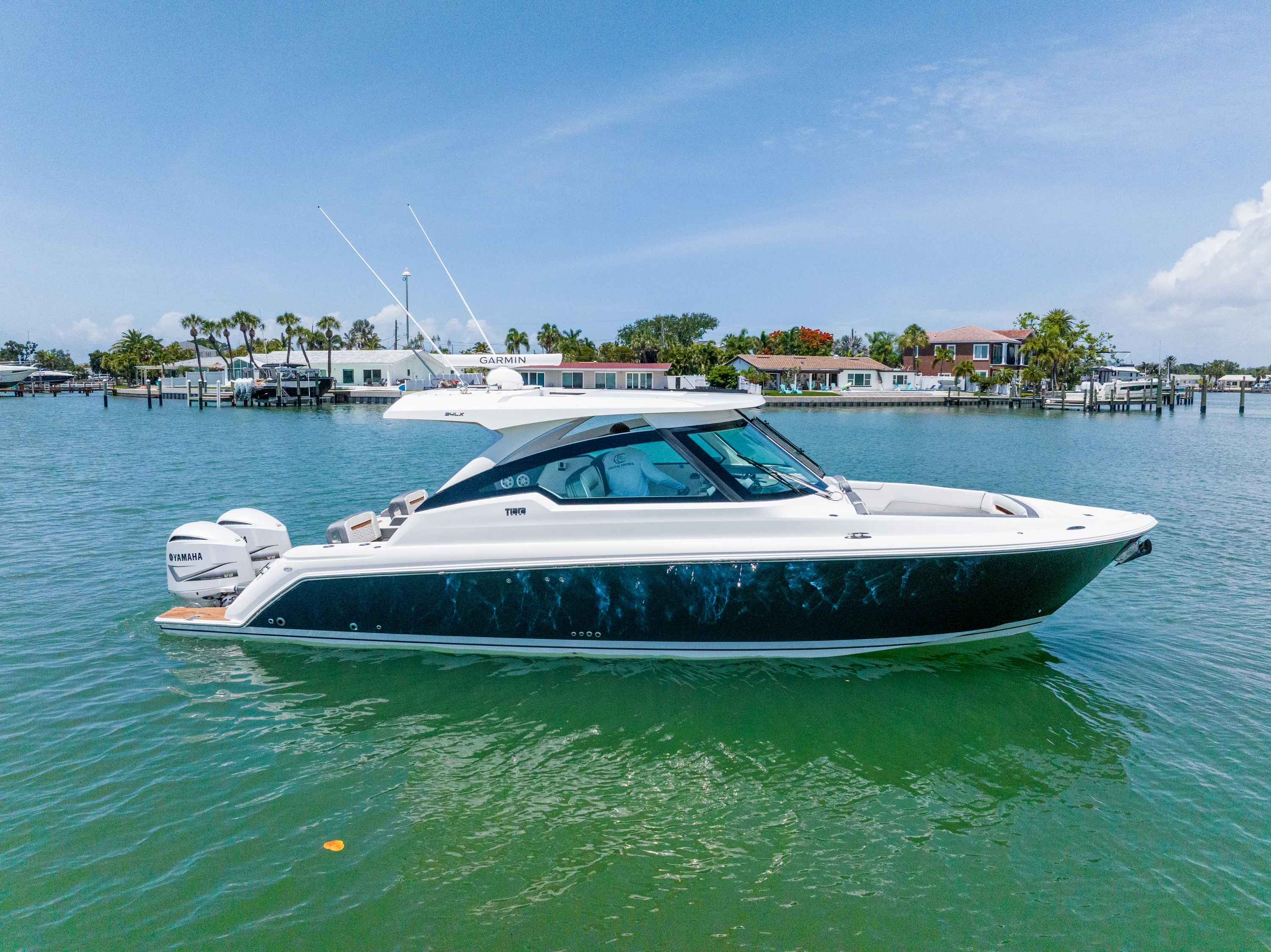 2020 Tiara Yachts 34LX Image Thumbnail #9