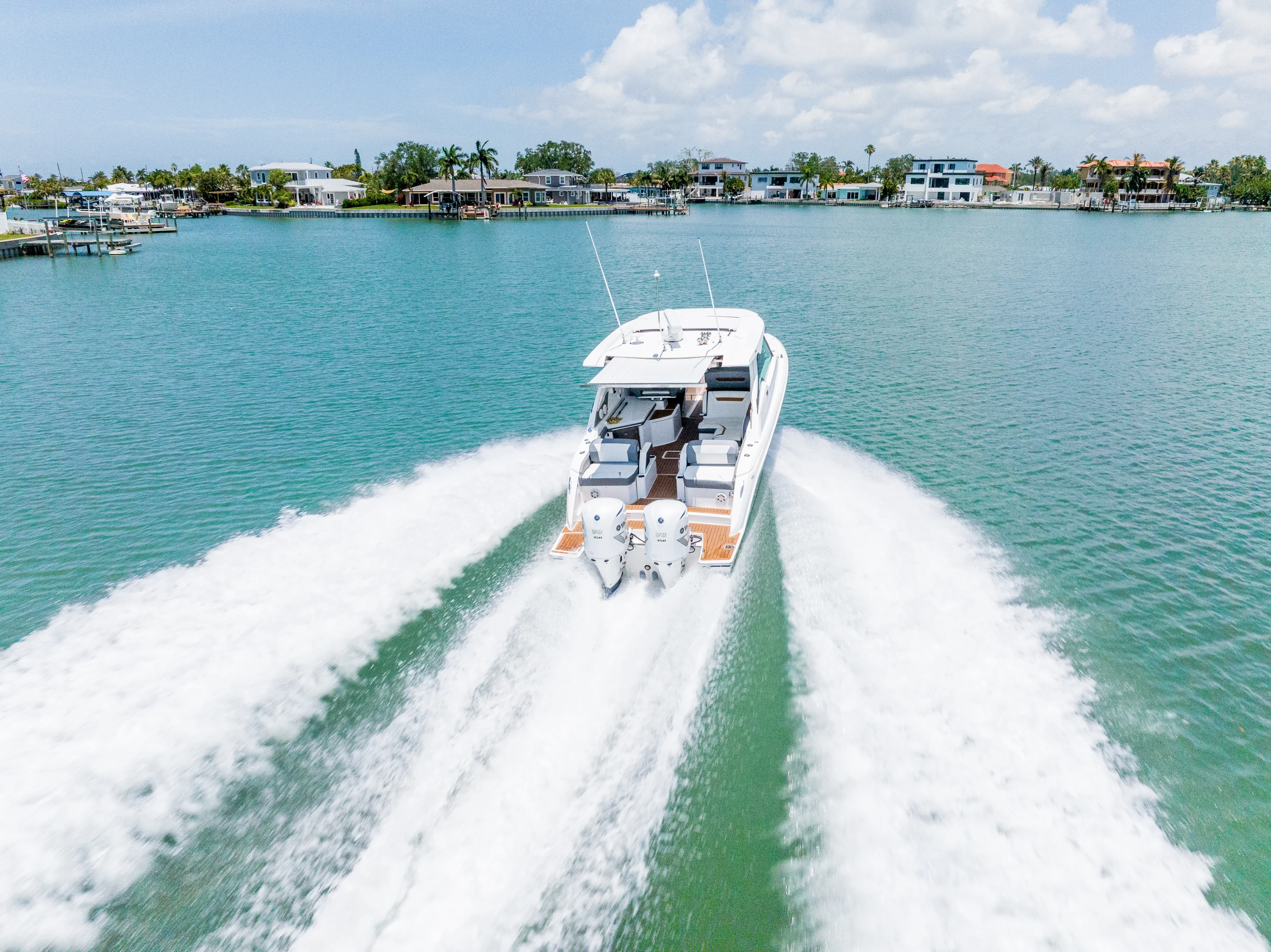 2020 Tiara Yachts 34LX Image Thumbnail #3