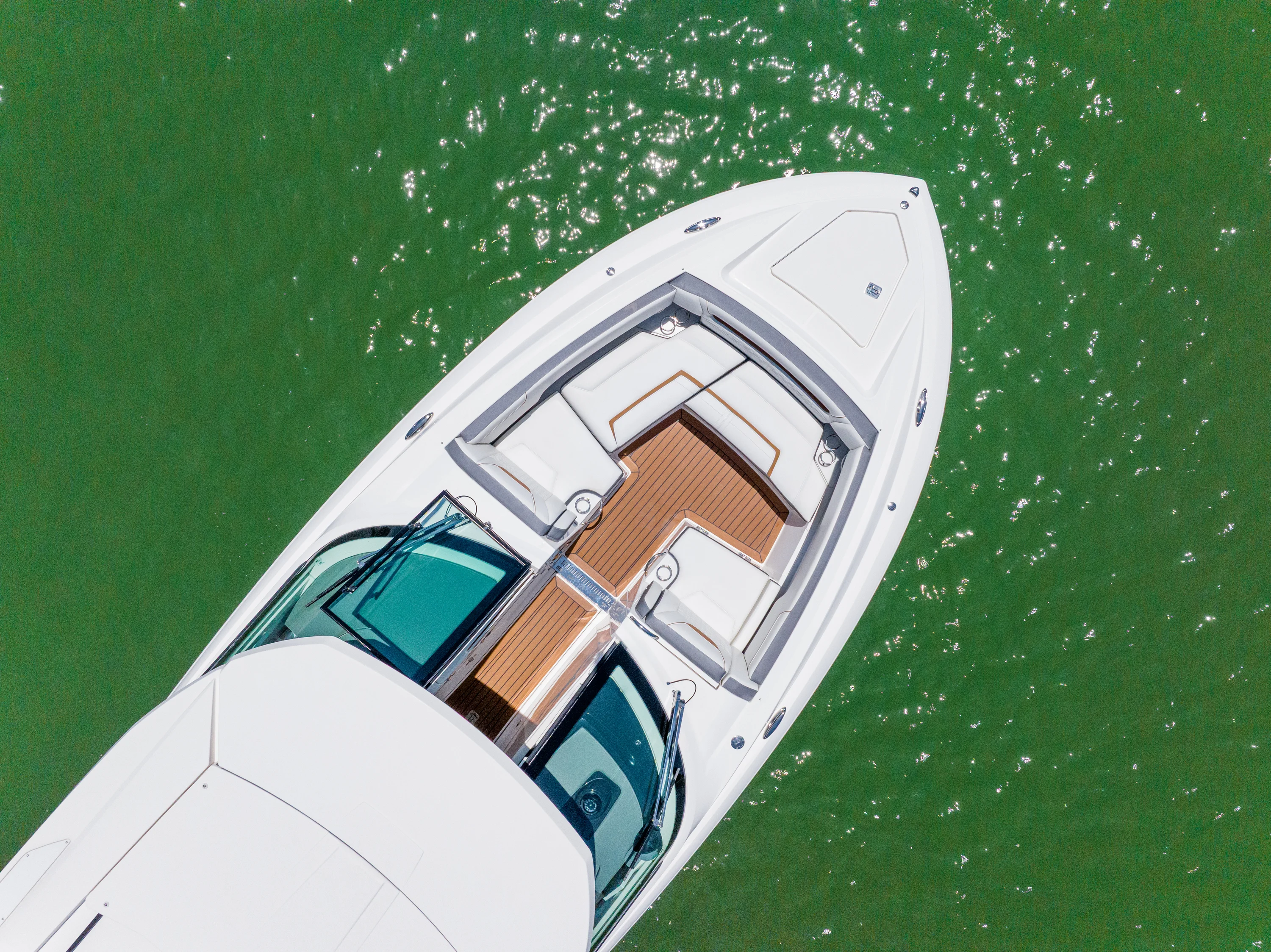 2020 Tiara Yachts 34LX Image Thumbnail #8