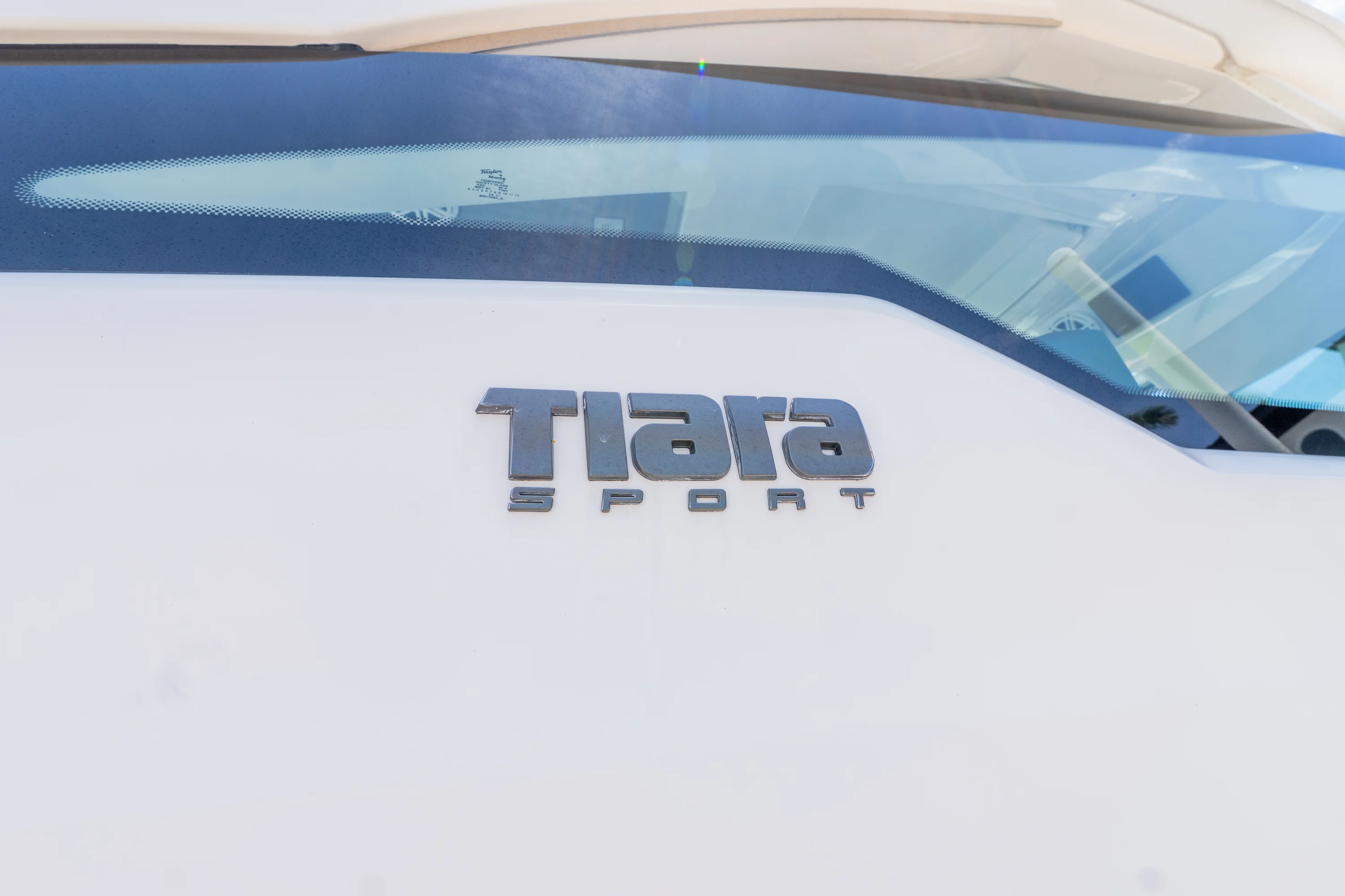 2020 Tiara Yachts 34LX Image Thumbnail #17