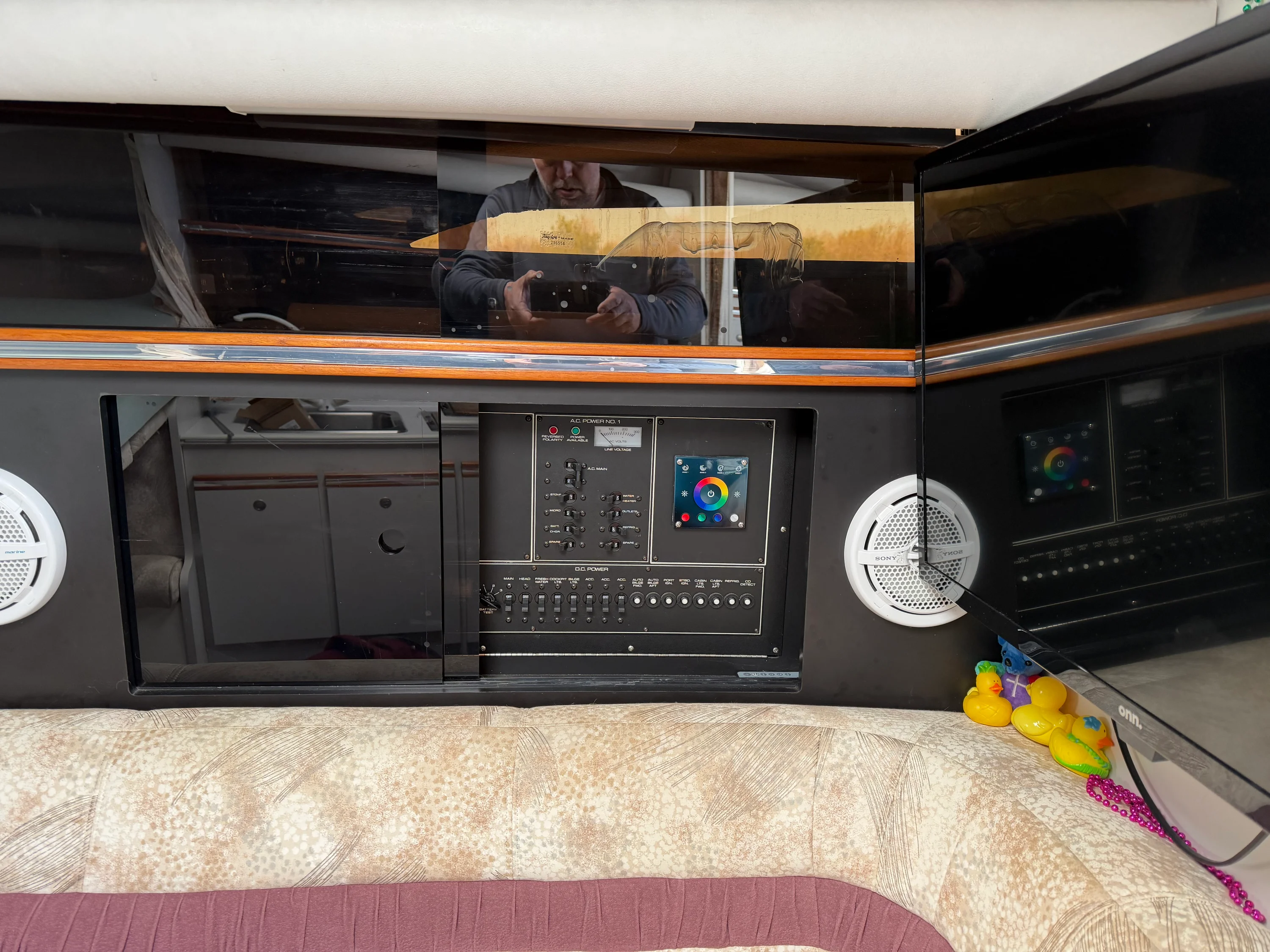 1994 Cruisers Yachts ROGUE 2870 Image Thumbnail #13