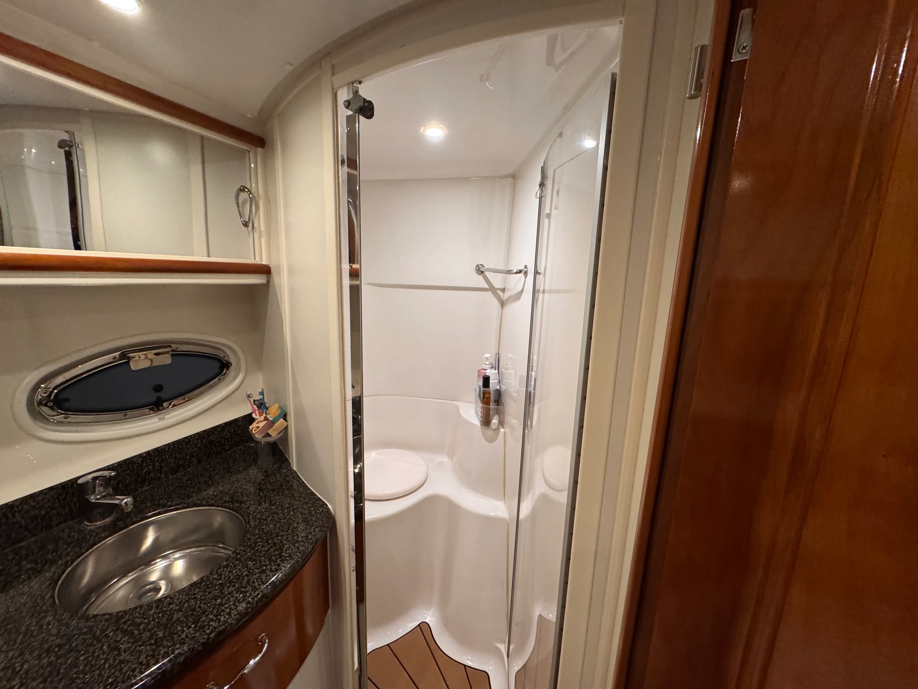 2004 Carver Yachts 396 MY Image Thumbnail #36