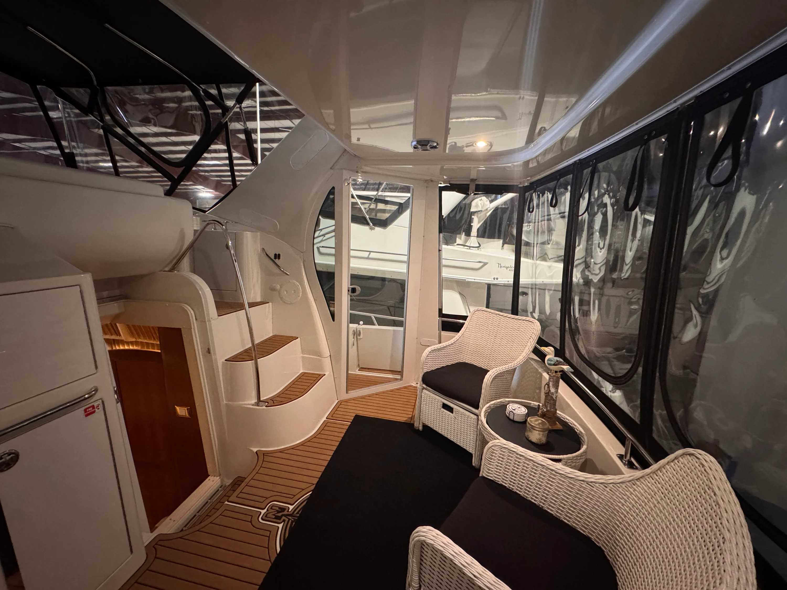 2004 Carver Yachts 396 MY Image Thumbnail #24