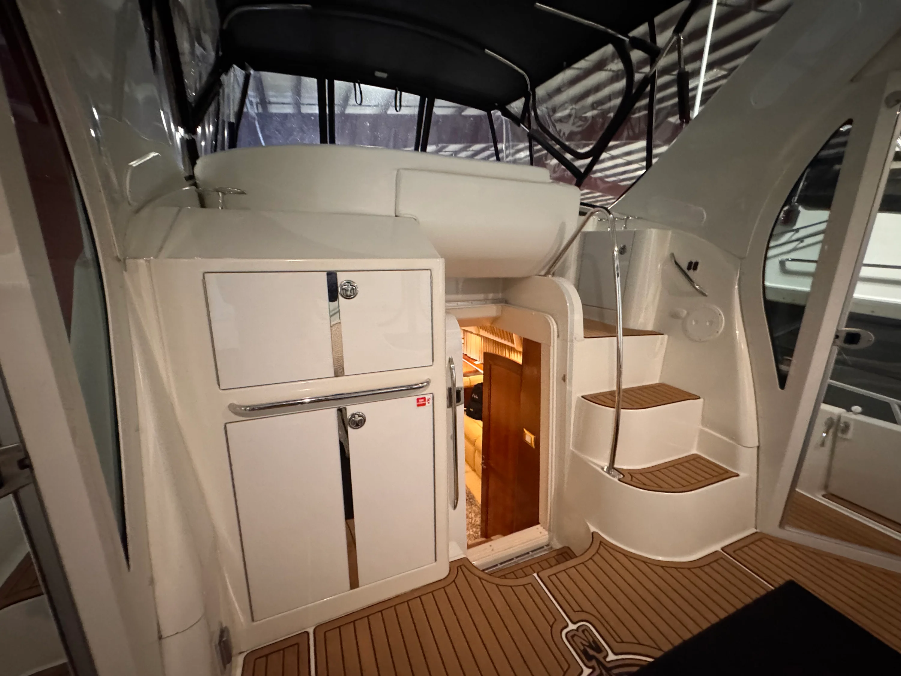 2004 Carver Yachts 396 MY Image Thumbnail #25