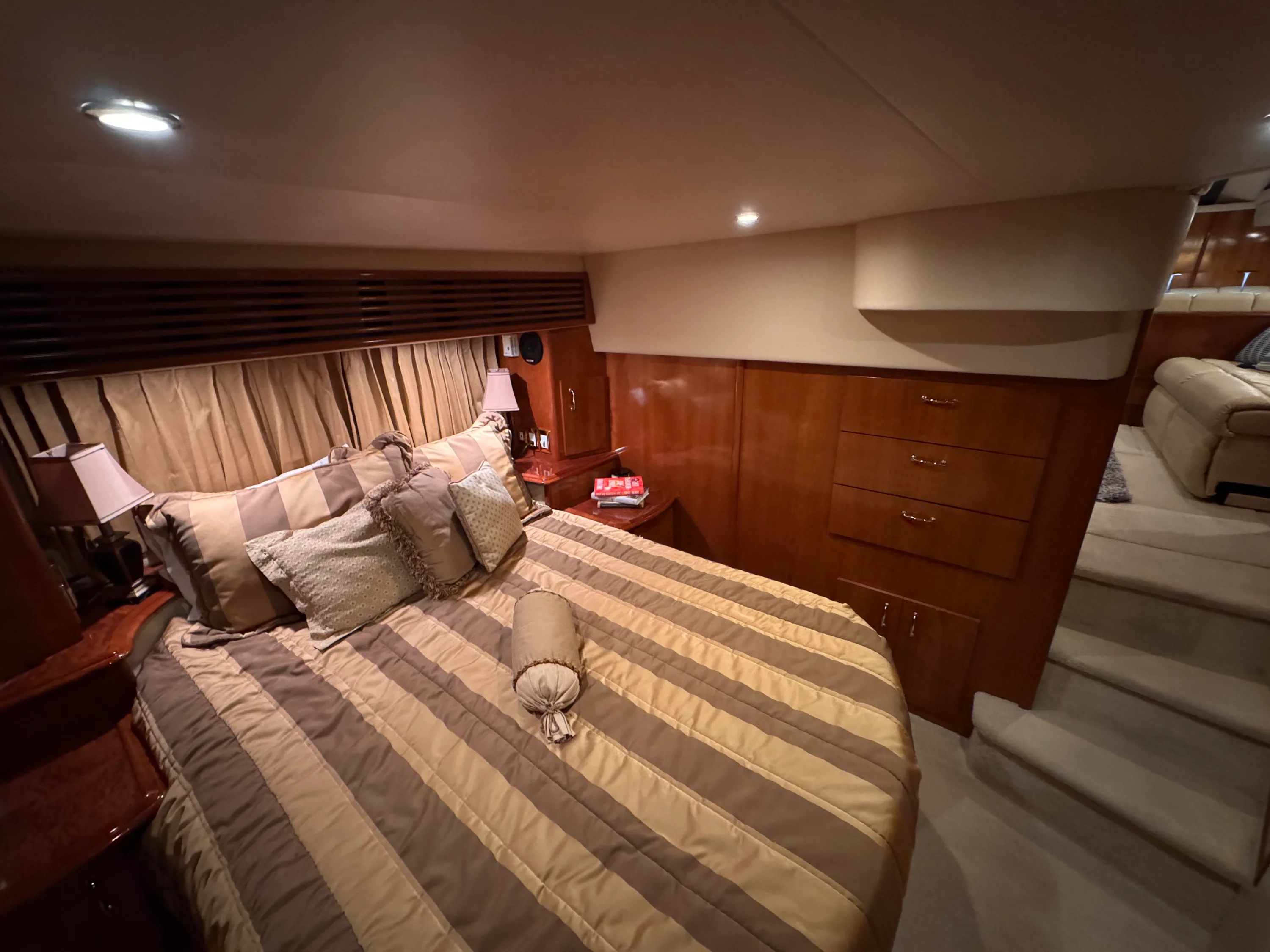 2004 Carver Yachts 396 MY Image Thumbnail #34