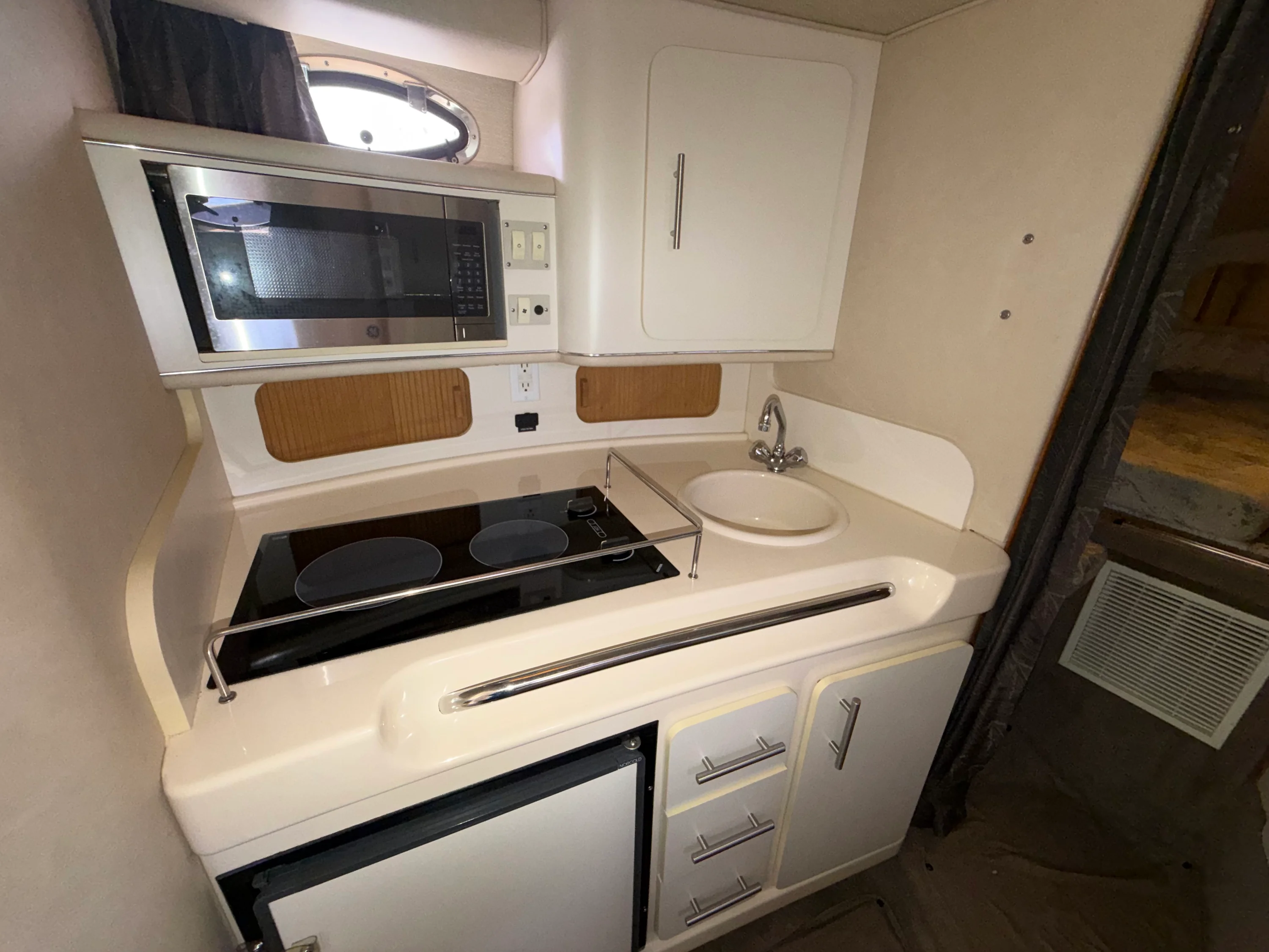 1996 Sea Ray 290 SUNDANCER Image Thumbnail #17