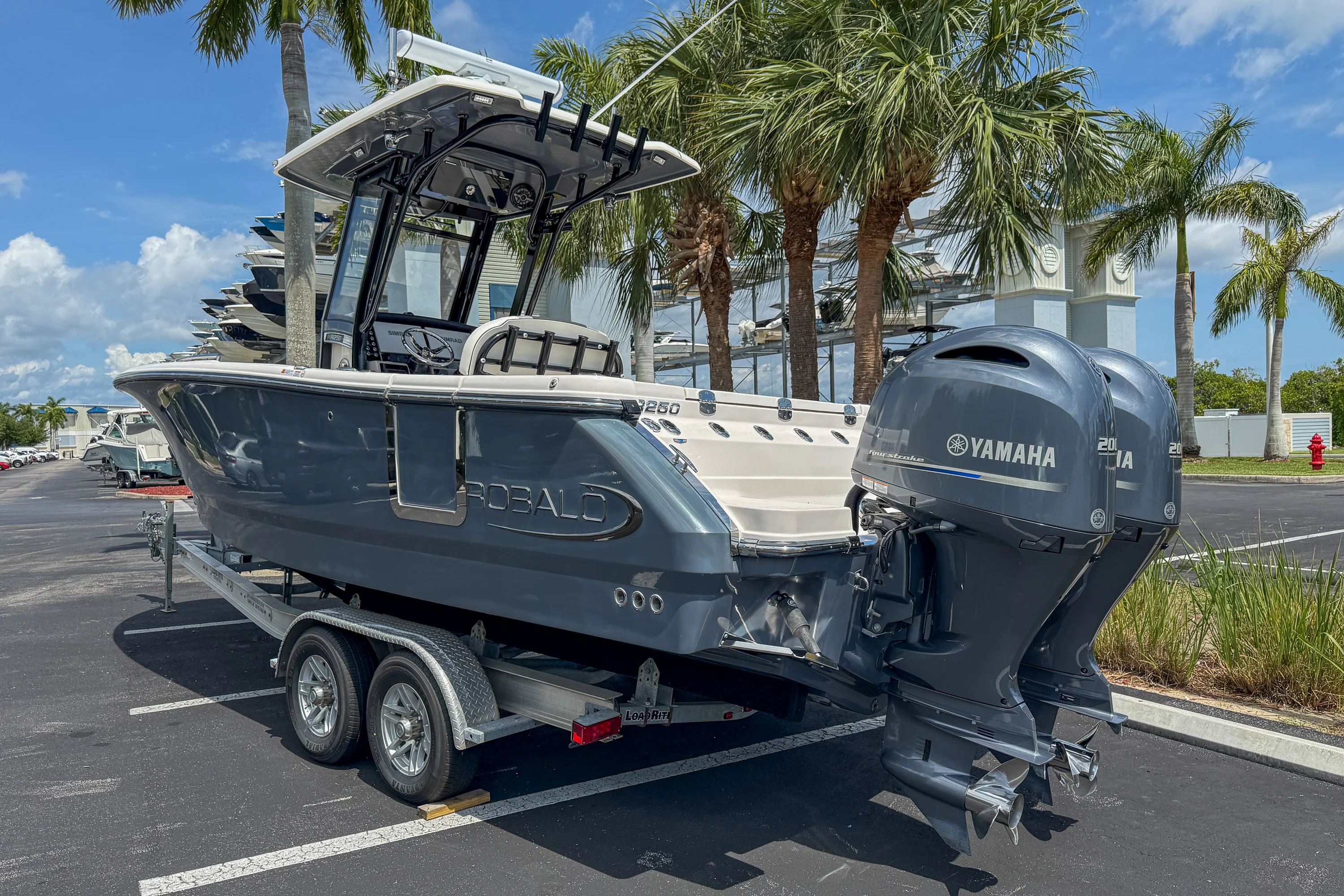 2023 Robalo R250 Image Thumbnail #11