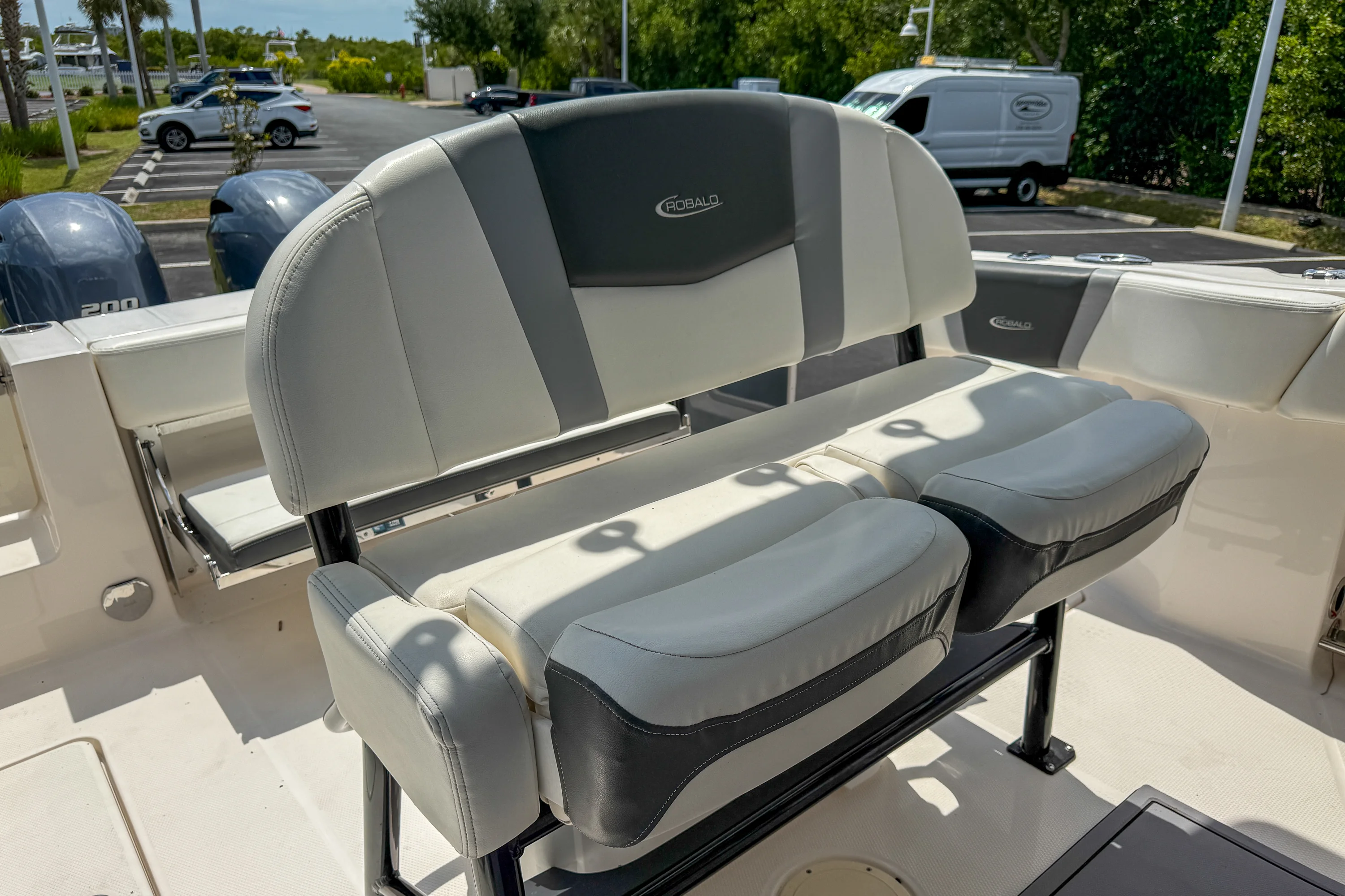 2023 Robalo R250 Image Thumbnail #8