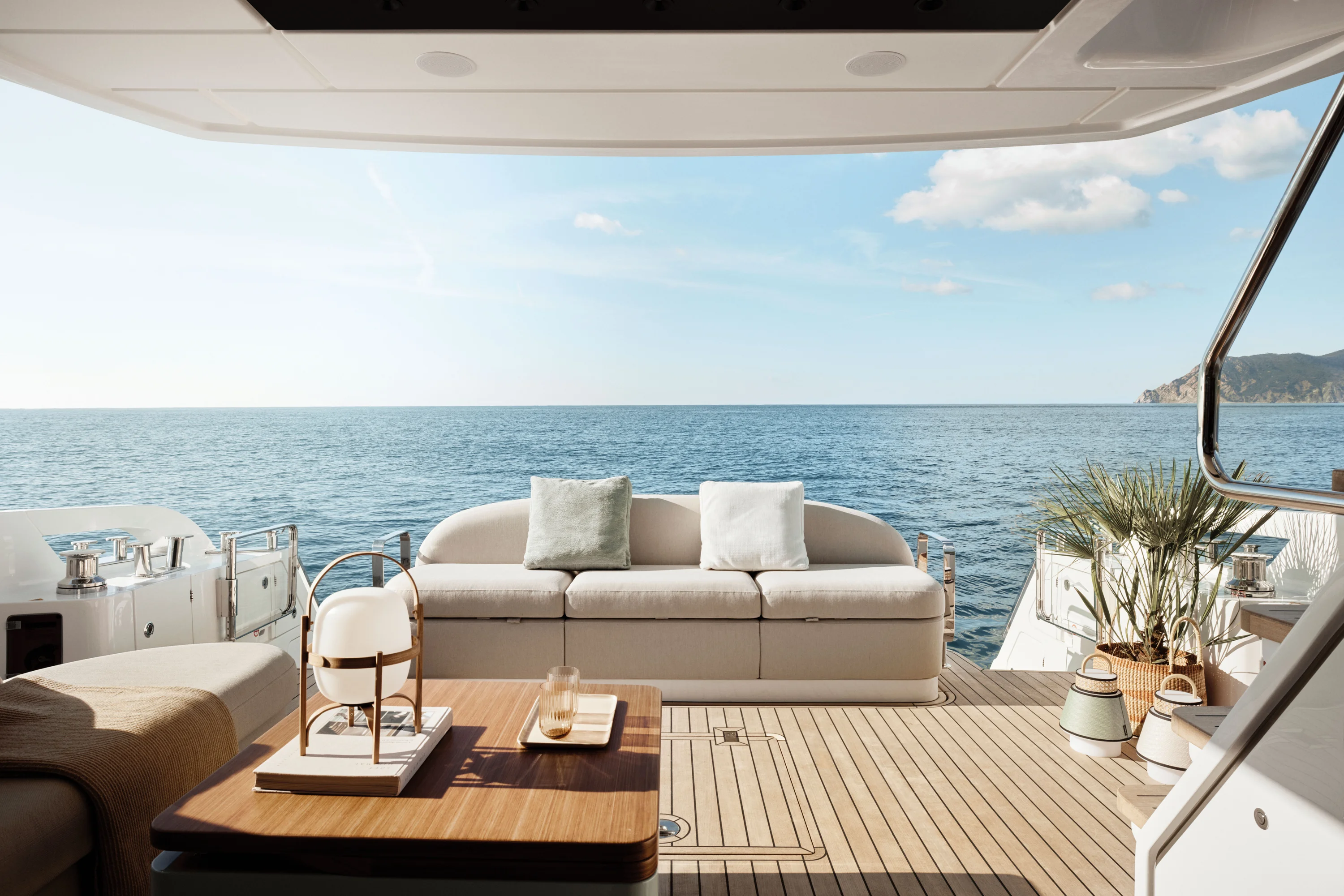 2026 Azimut 62 FLY Image Thumbnail #4