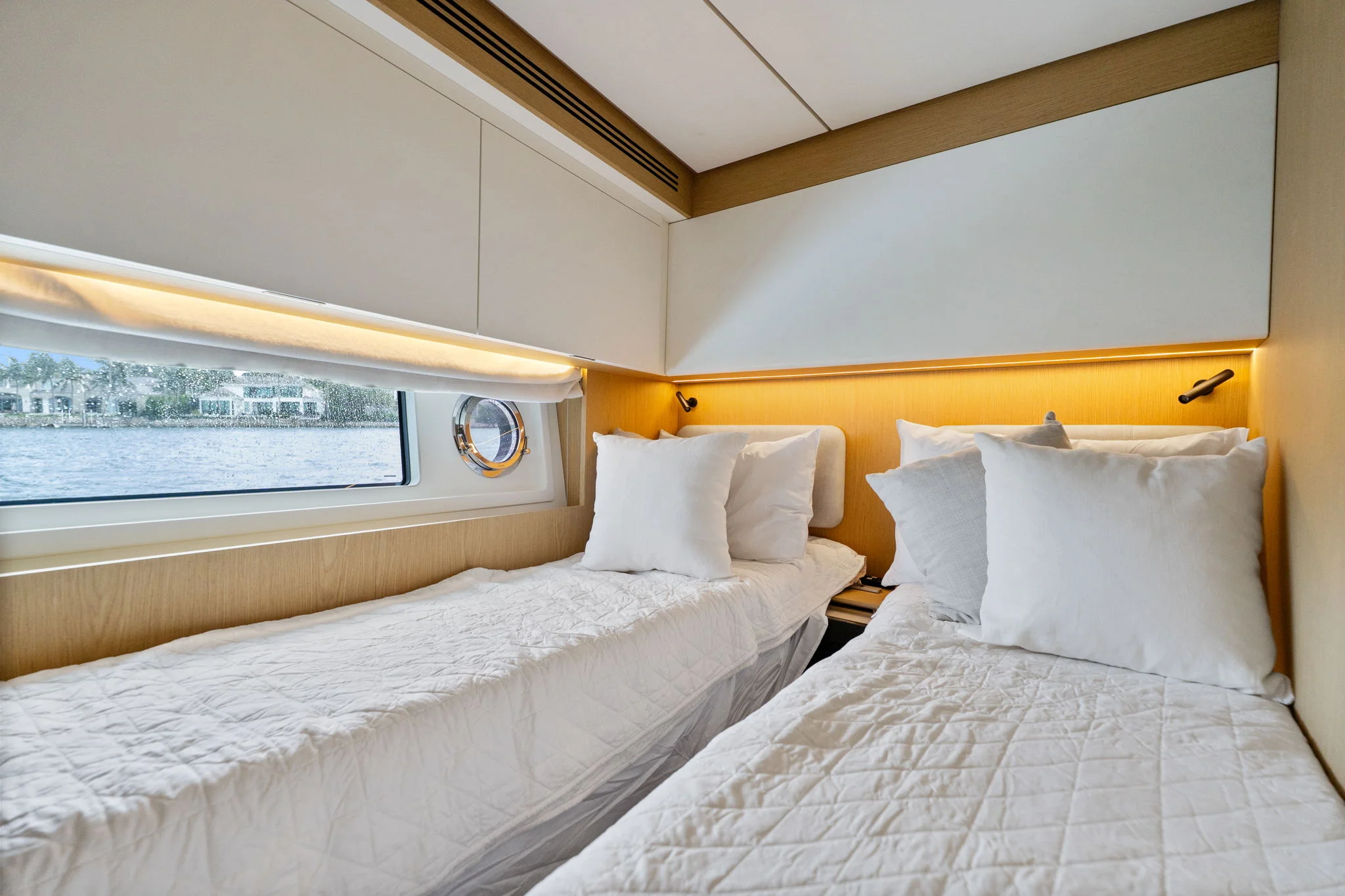2026 Azimut FLY 62 Image Thumbnail #24