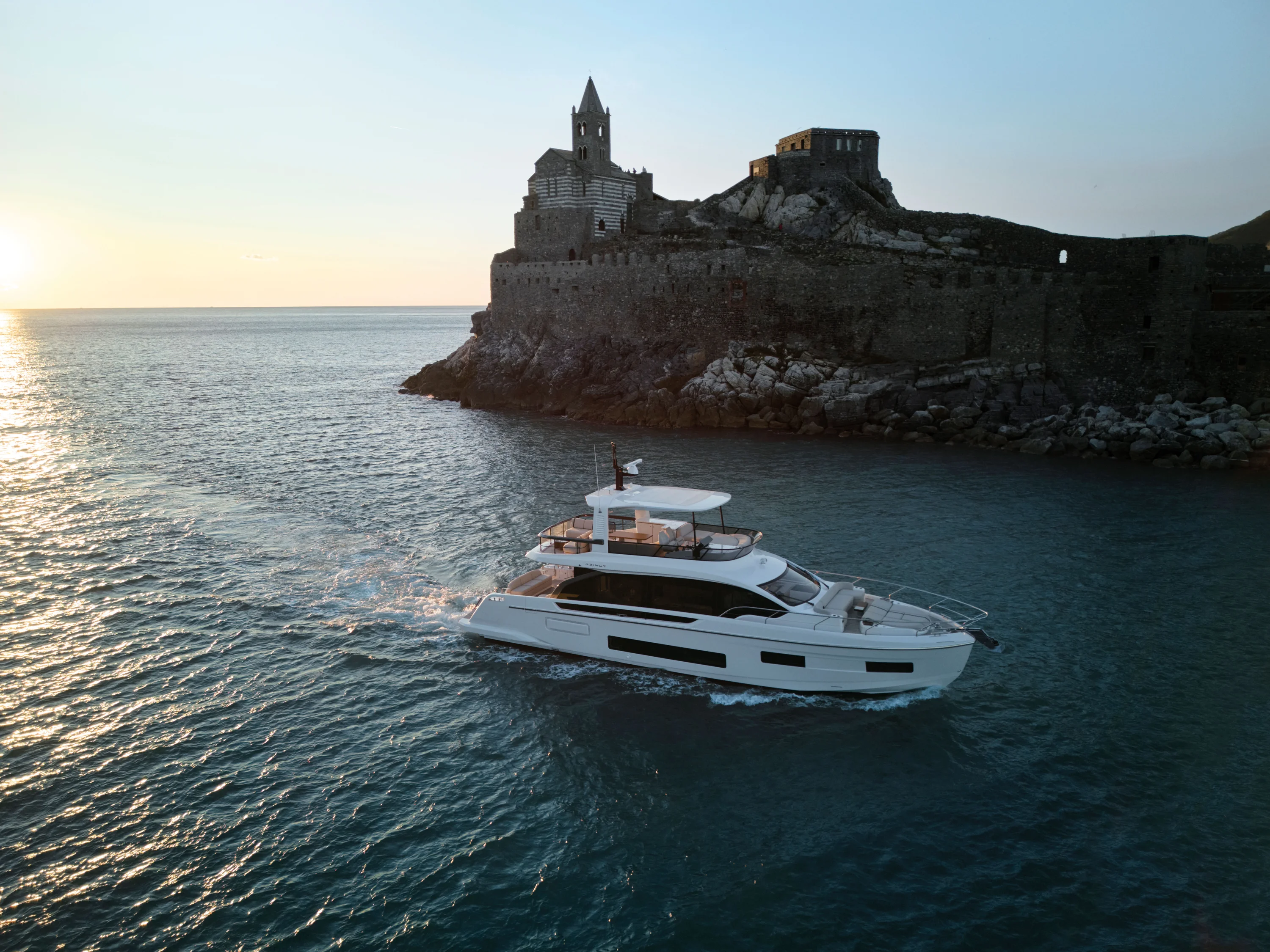 2026 Azimut 62 FLY Image Thumbnail #14