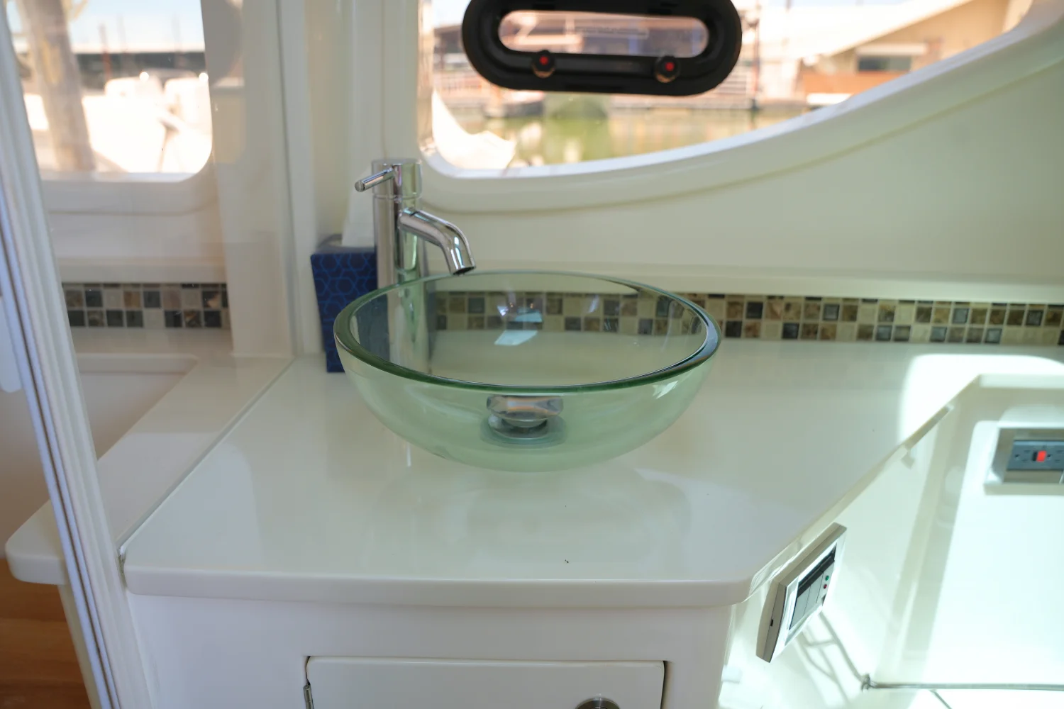 2024 Sea Ray 370 SUNDANCER Image Thumbnail #50