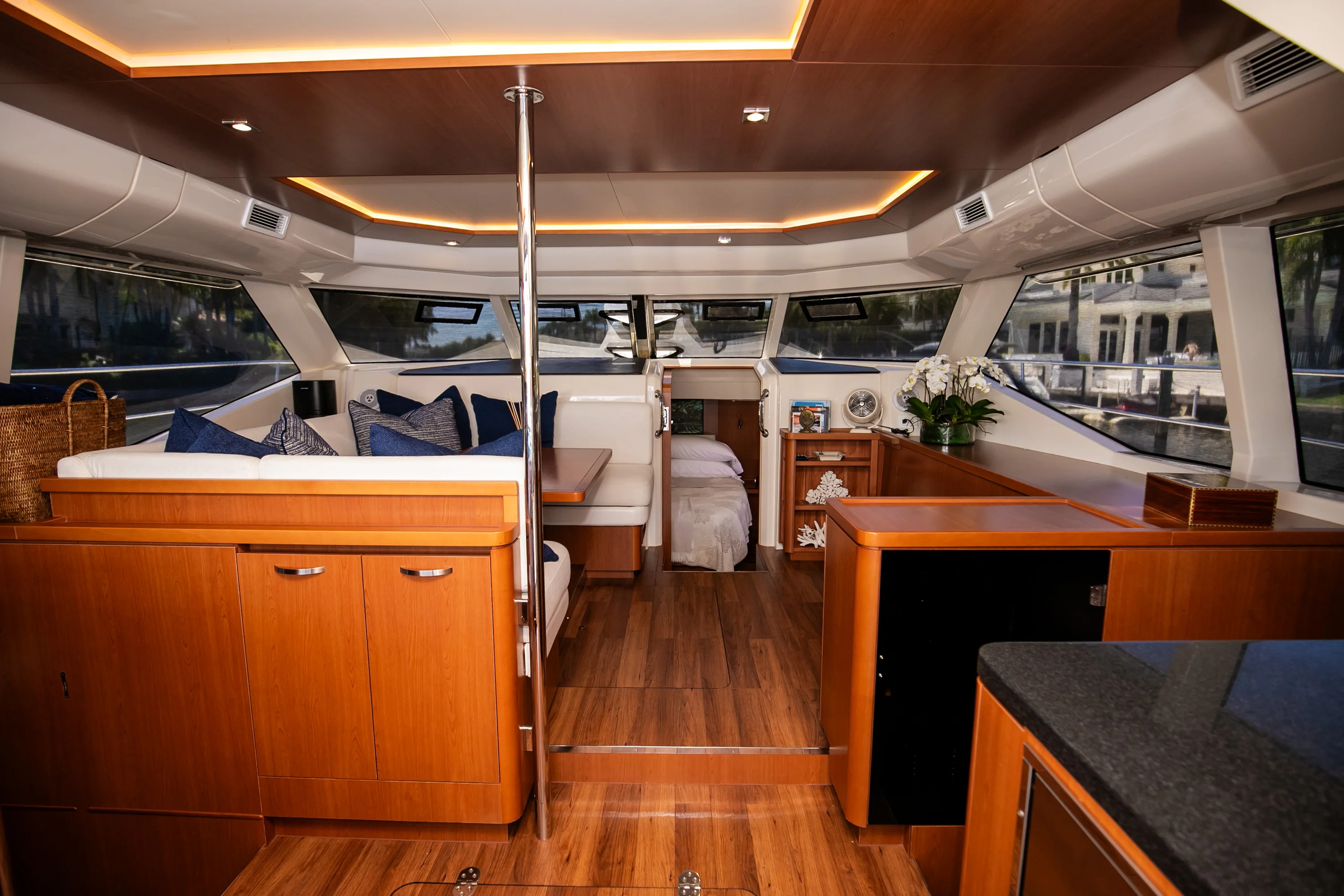 2017 Aquila 44 Image Thumbnail #95