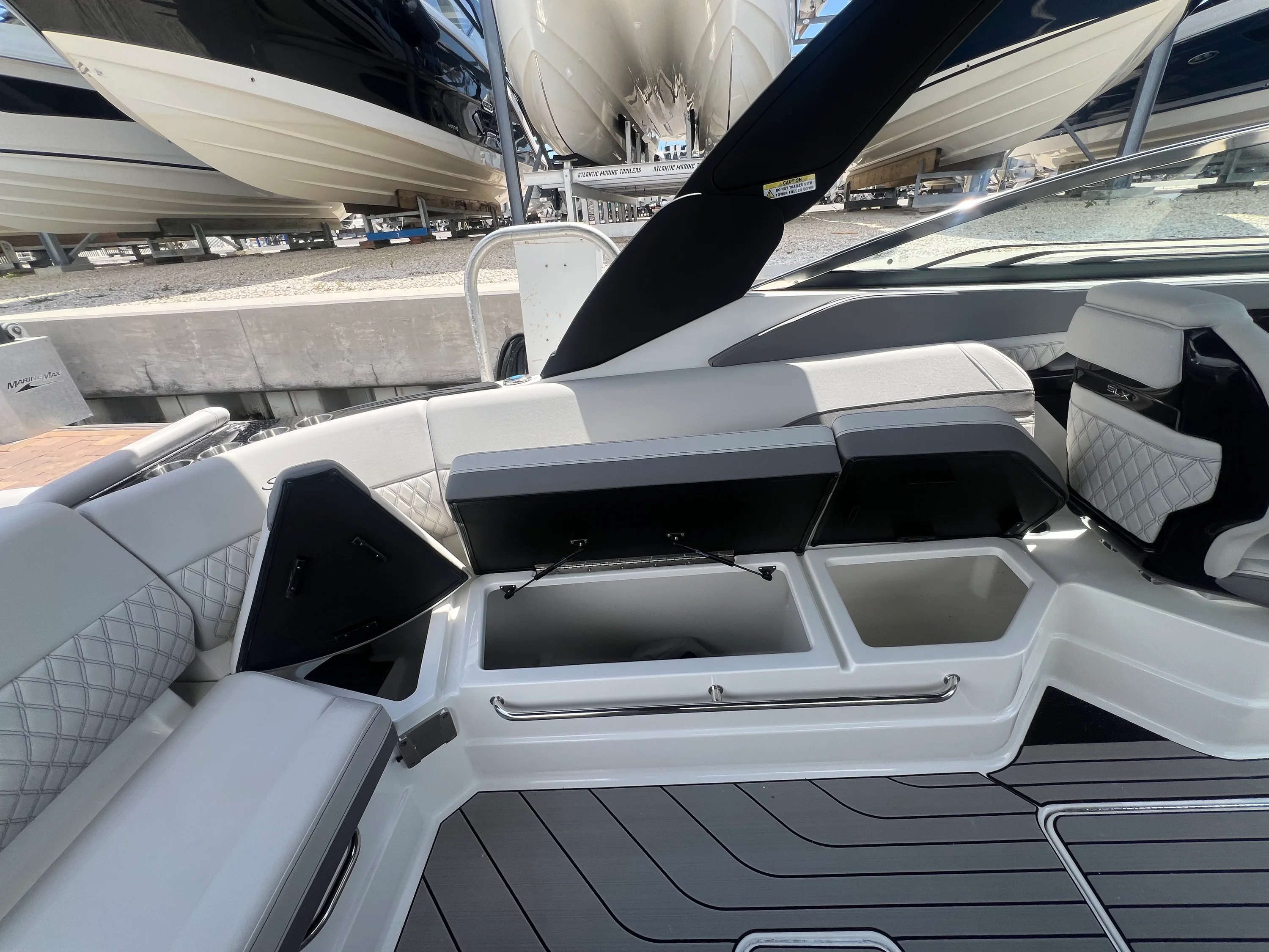 2026 Sea Ray SLX 280 Outboard Image Thumbnail #35