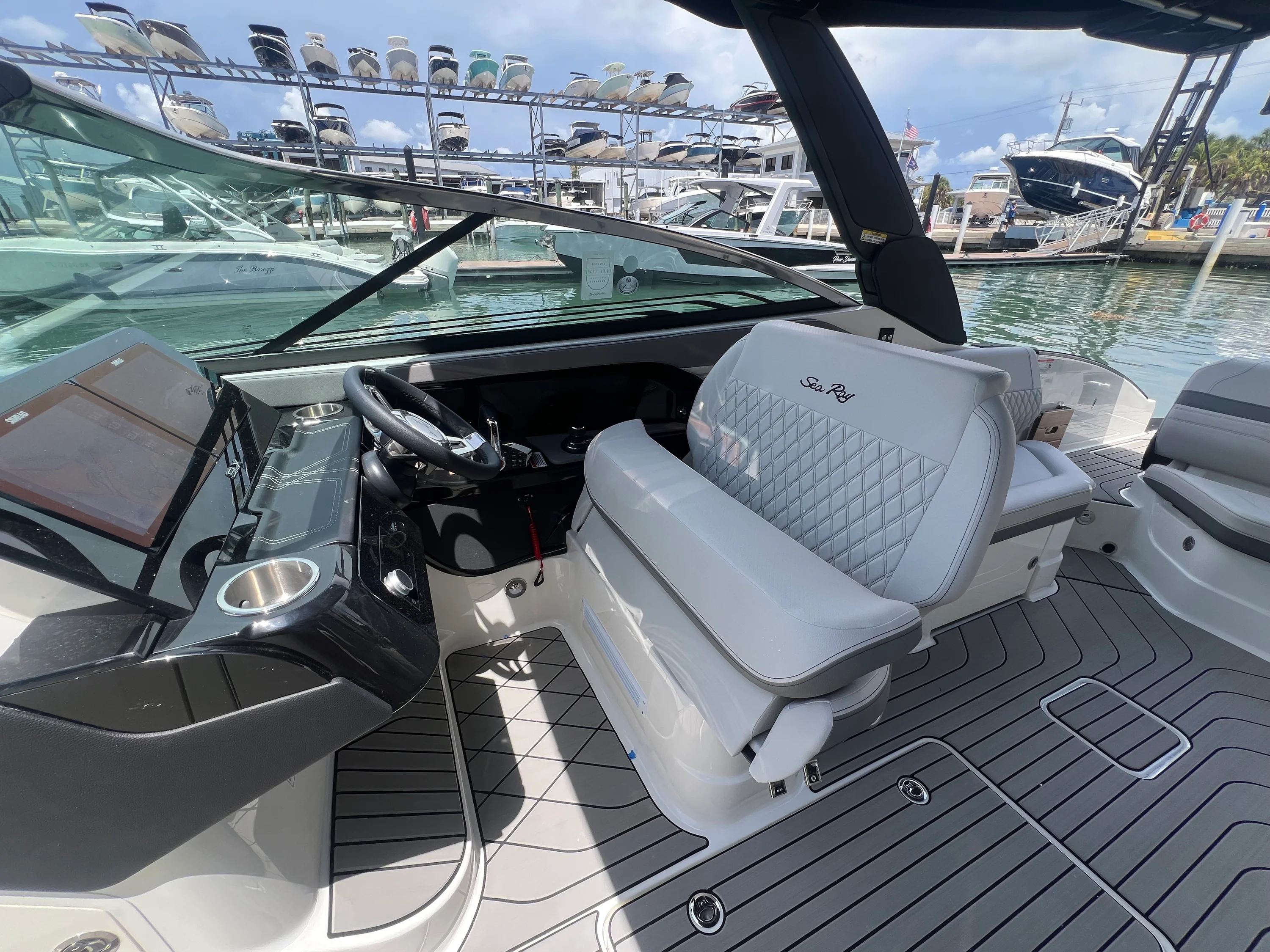 2026 Sea Ray SLX 280 Outboard Image Thumbnail #45
