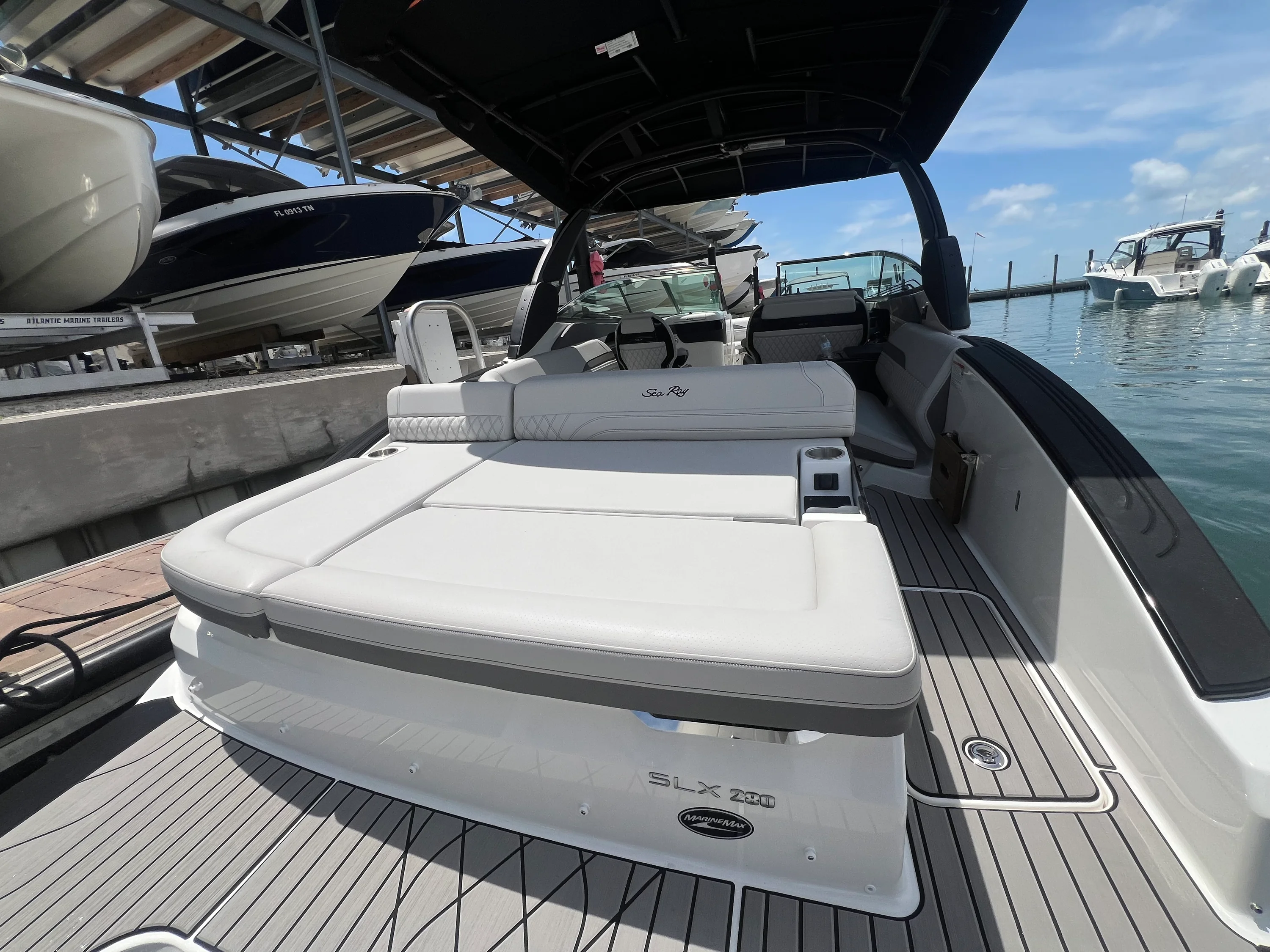 2026 Sea Ray SLX 280 Outboard Image Thumbnail #26
