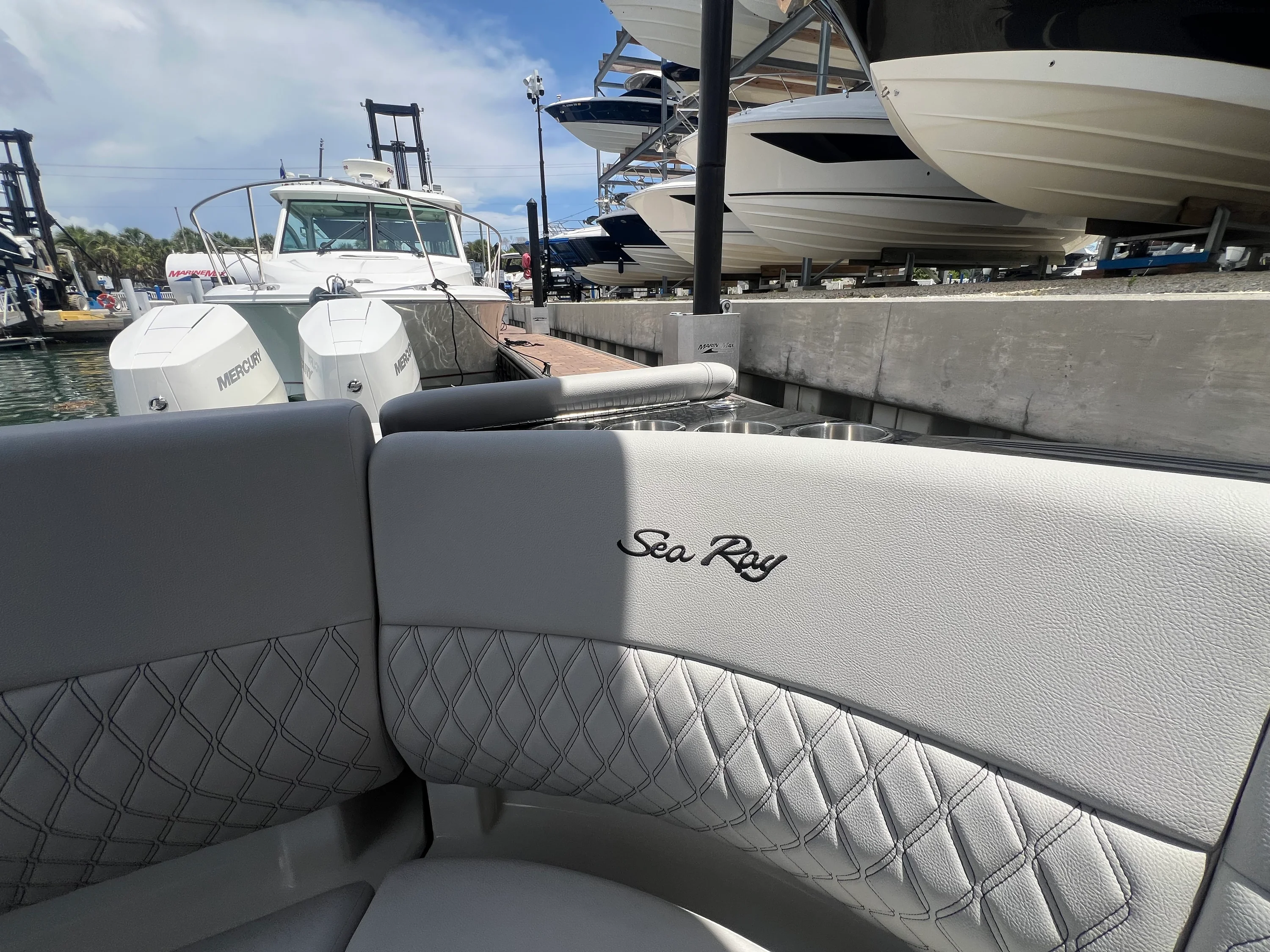 2026 Sea Ray SLX 280 Outboard Image Thumbnail #33