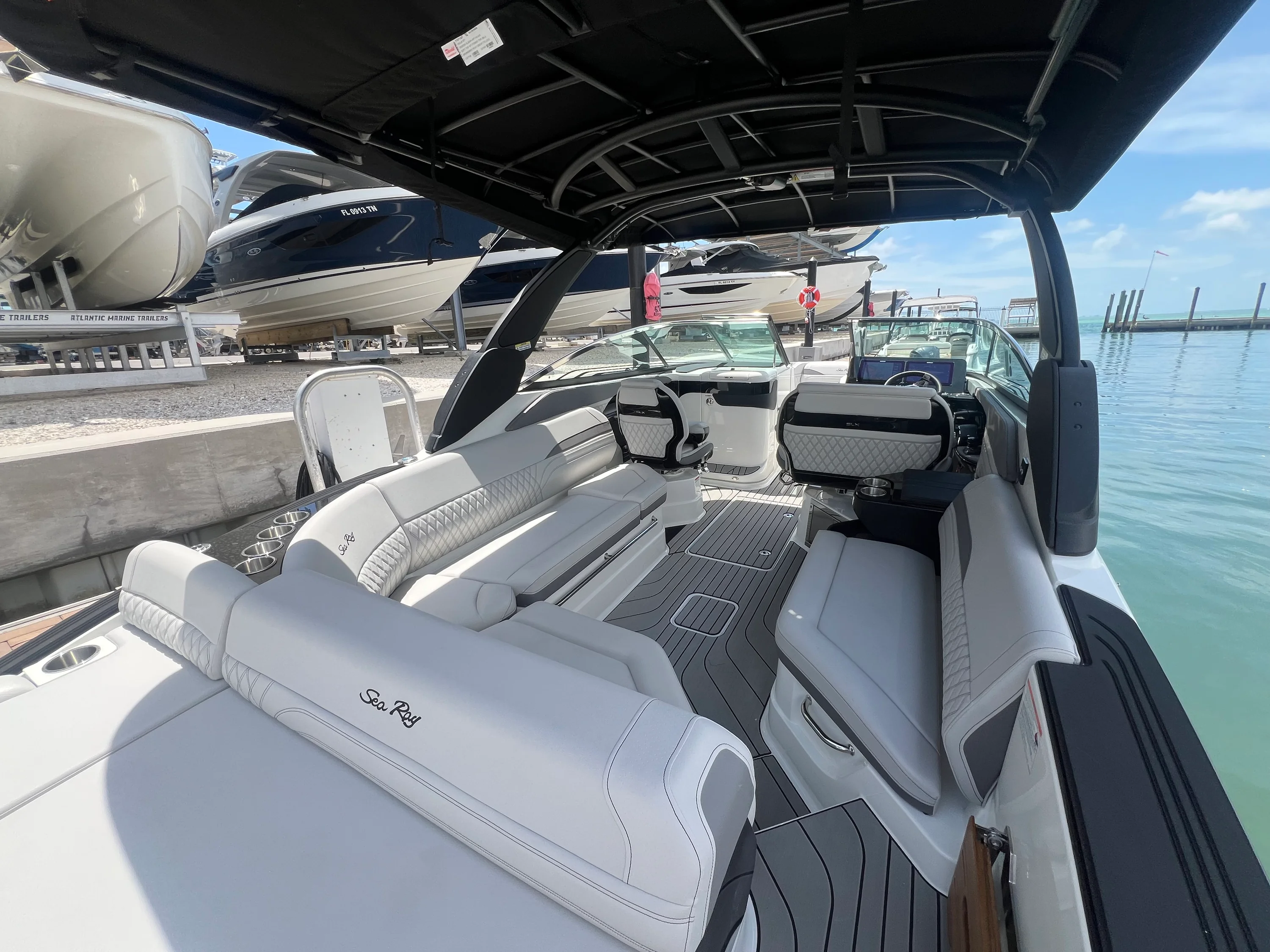 2026 Sea Ray SLX 280 Outboard Image Thumbnail #27