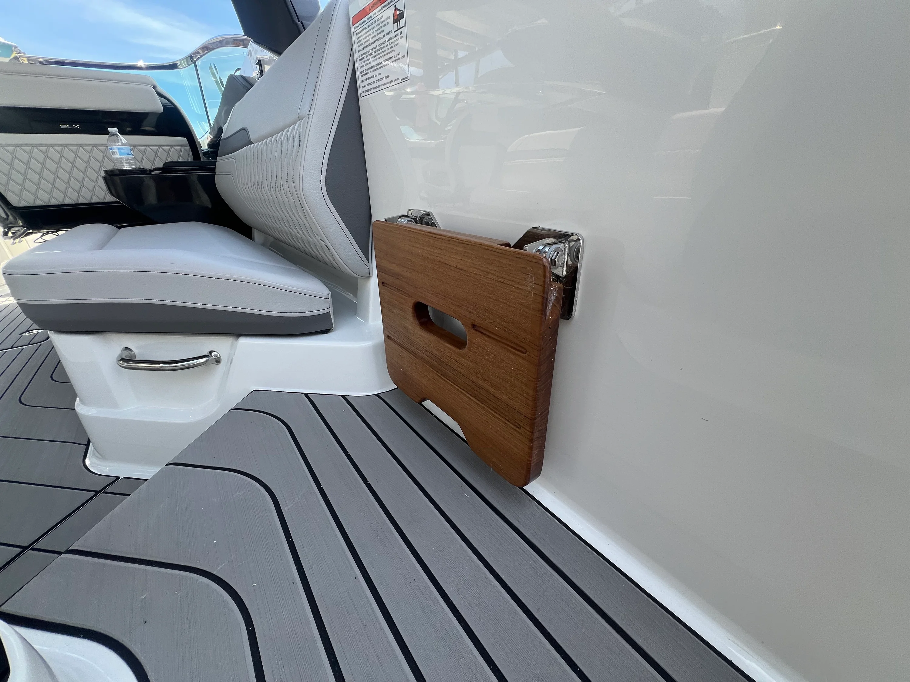 2026 Sea Ray SLX 280 Outboard Image Thumbnail #62