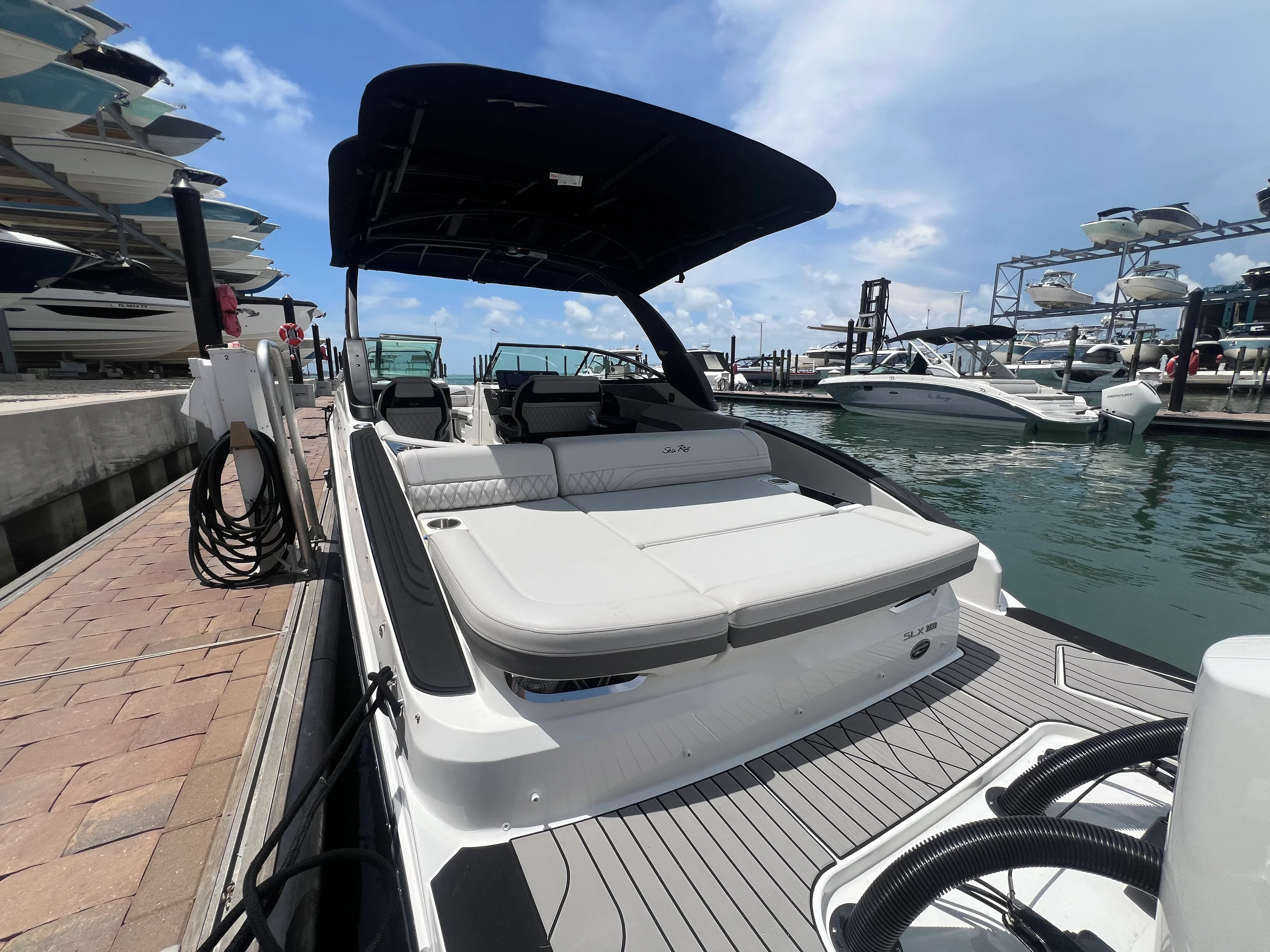 2026 Sea Ray SLX 280 Outboard Image Thumbnail #25