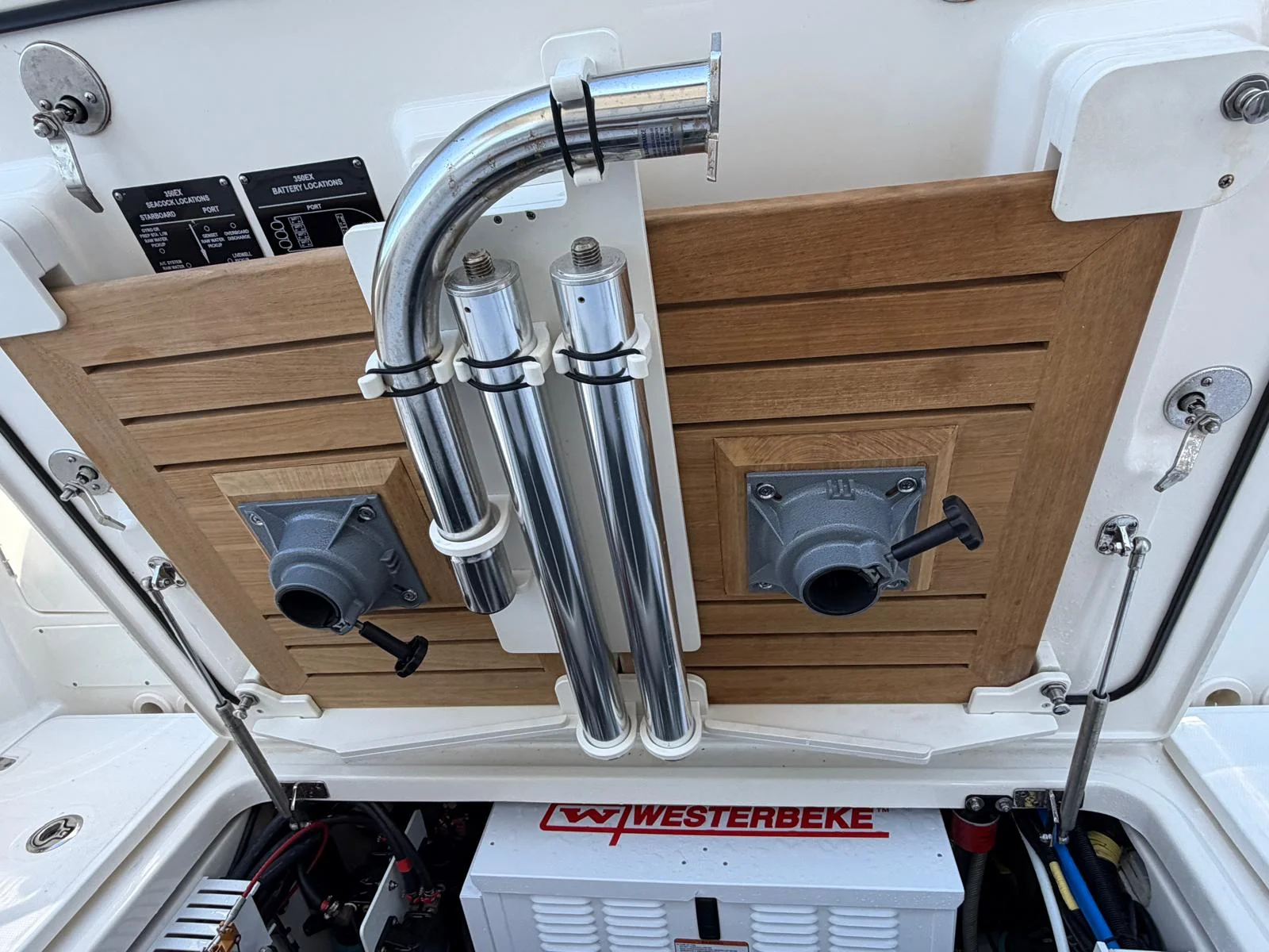 2022 Boston Whaler 350 REALM Image Thumbnail #56