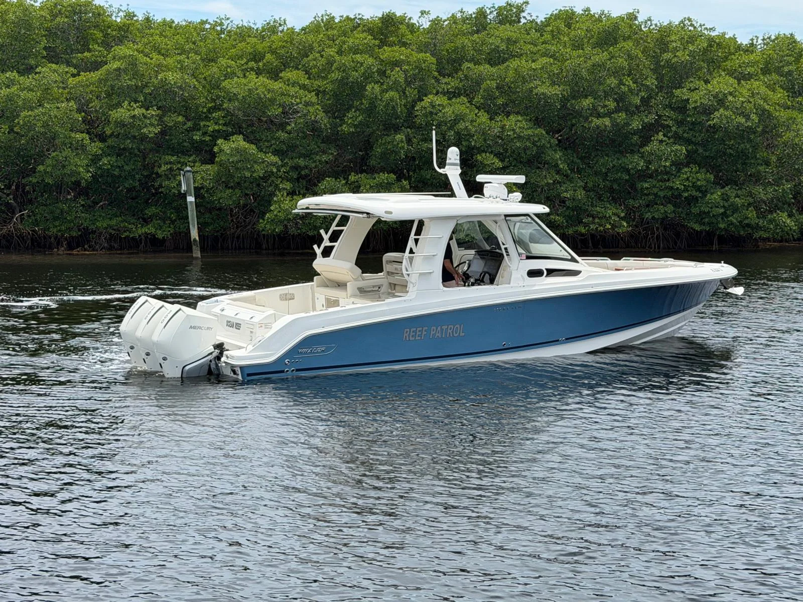 2022 Boston Whaler 350 REALM Image Thumbnail #19