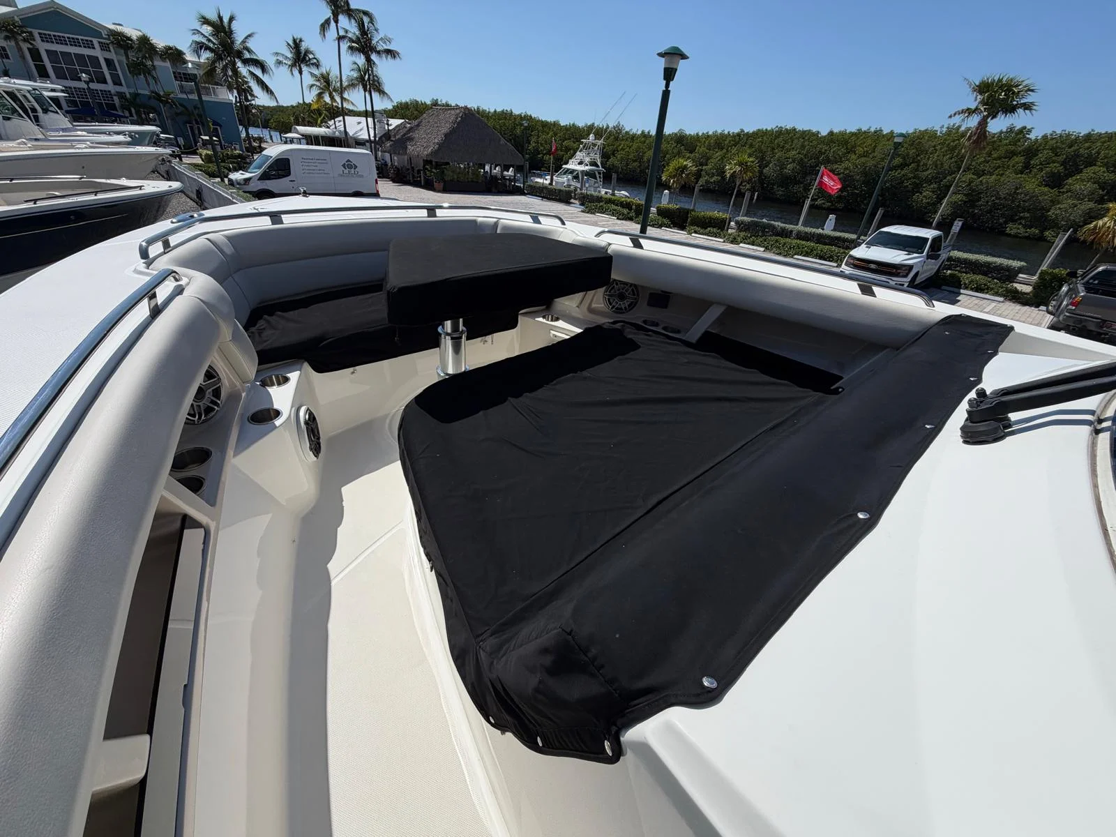 2022 Boston Whaler 350 REALM Image Thumbnail #21