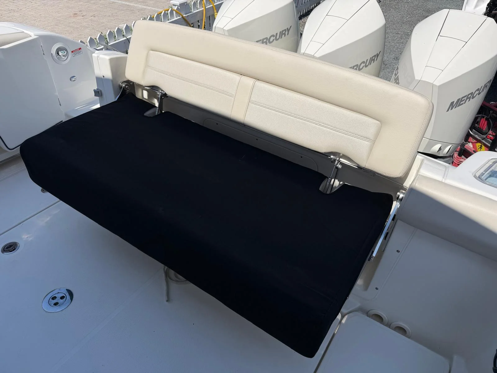 2022 Boston Whaler 350 REALM Image Thumbnail #50