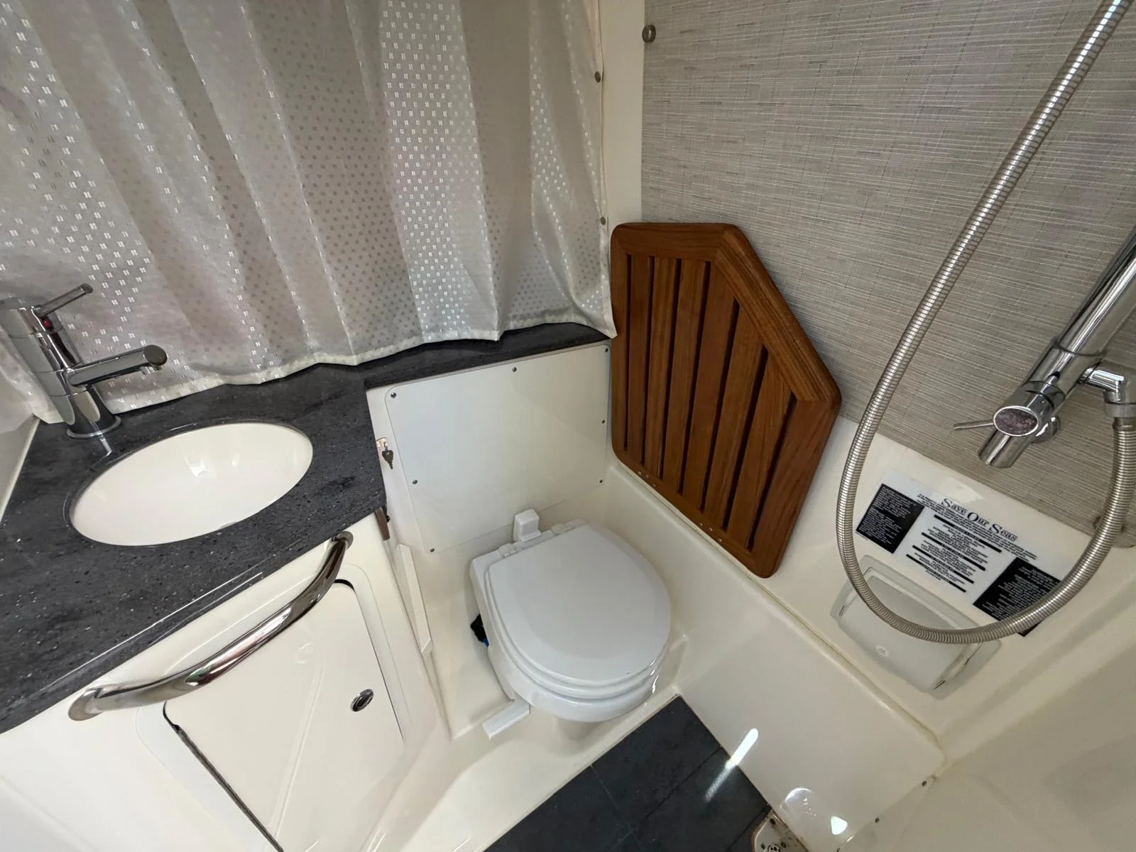 2022 Boston Whaler 350 REALM Image Thumbnail #29