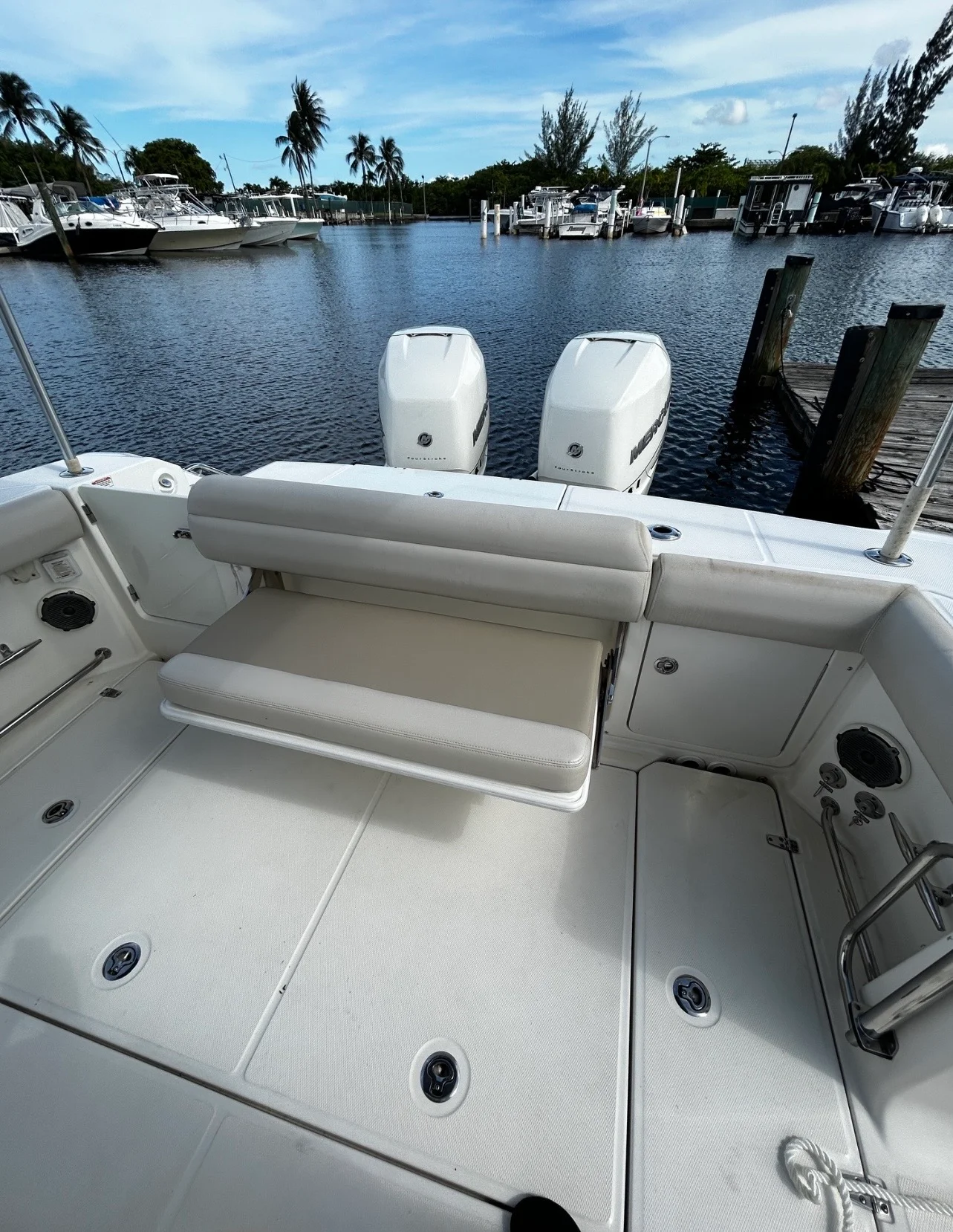 2018 Boston Whaler 330 OUTRAGE Image Thumbnail #4
