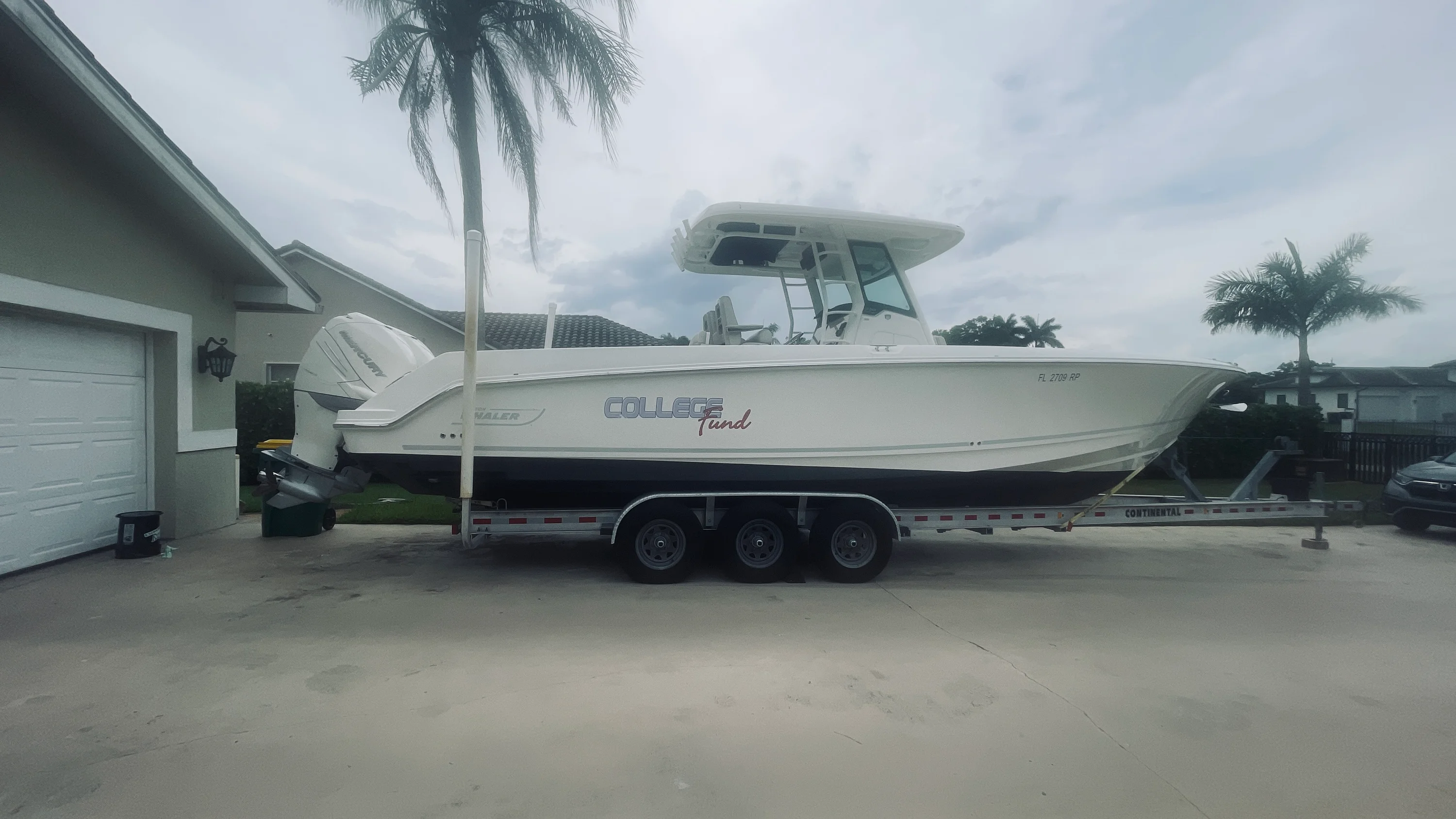 2018 Boston Whaler 330 OUTRAGE Image Thumbnail #6