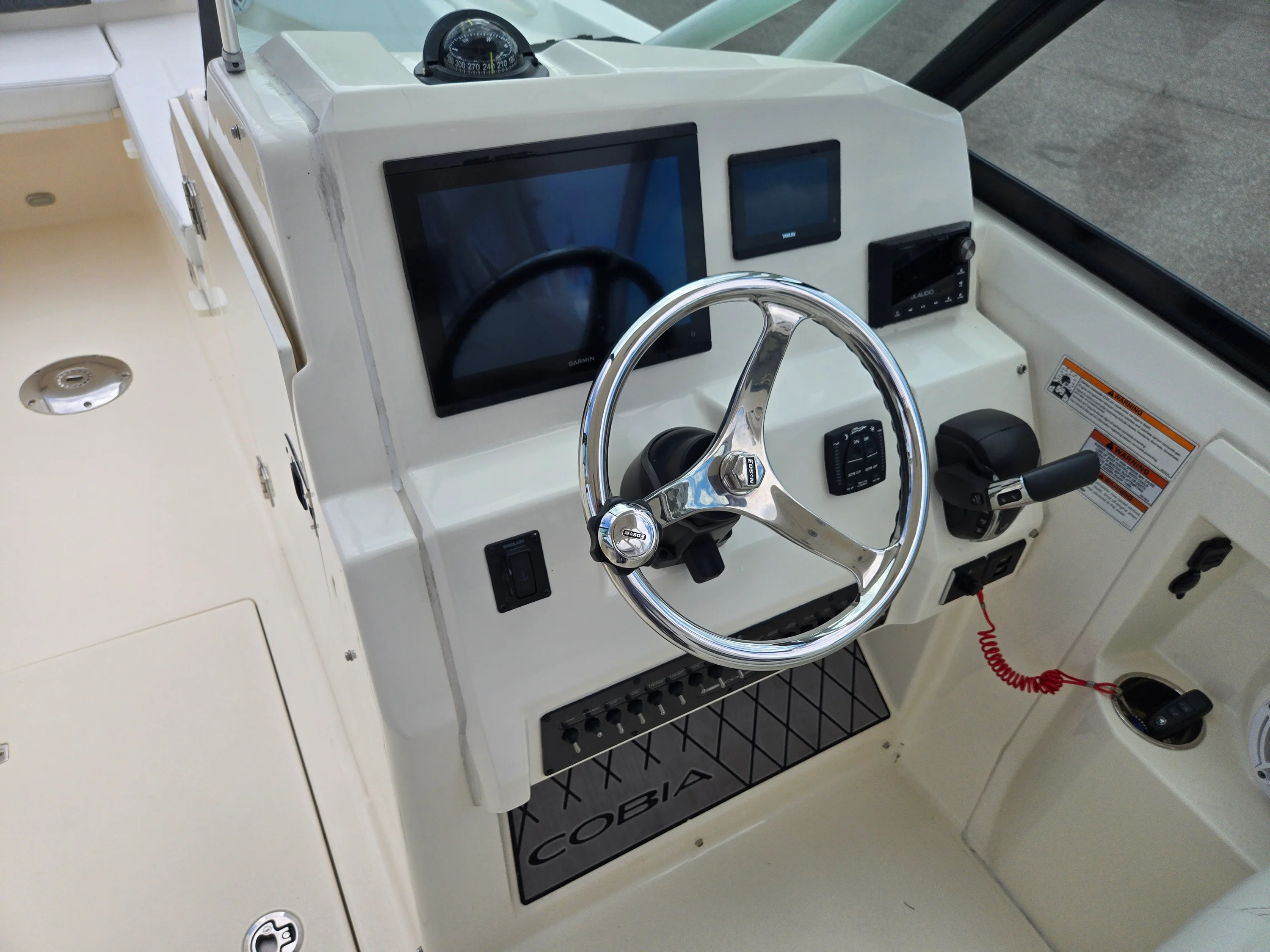 2023 Cobia 240 DUAL CONSOLE Image Thumbnail #17