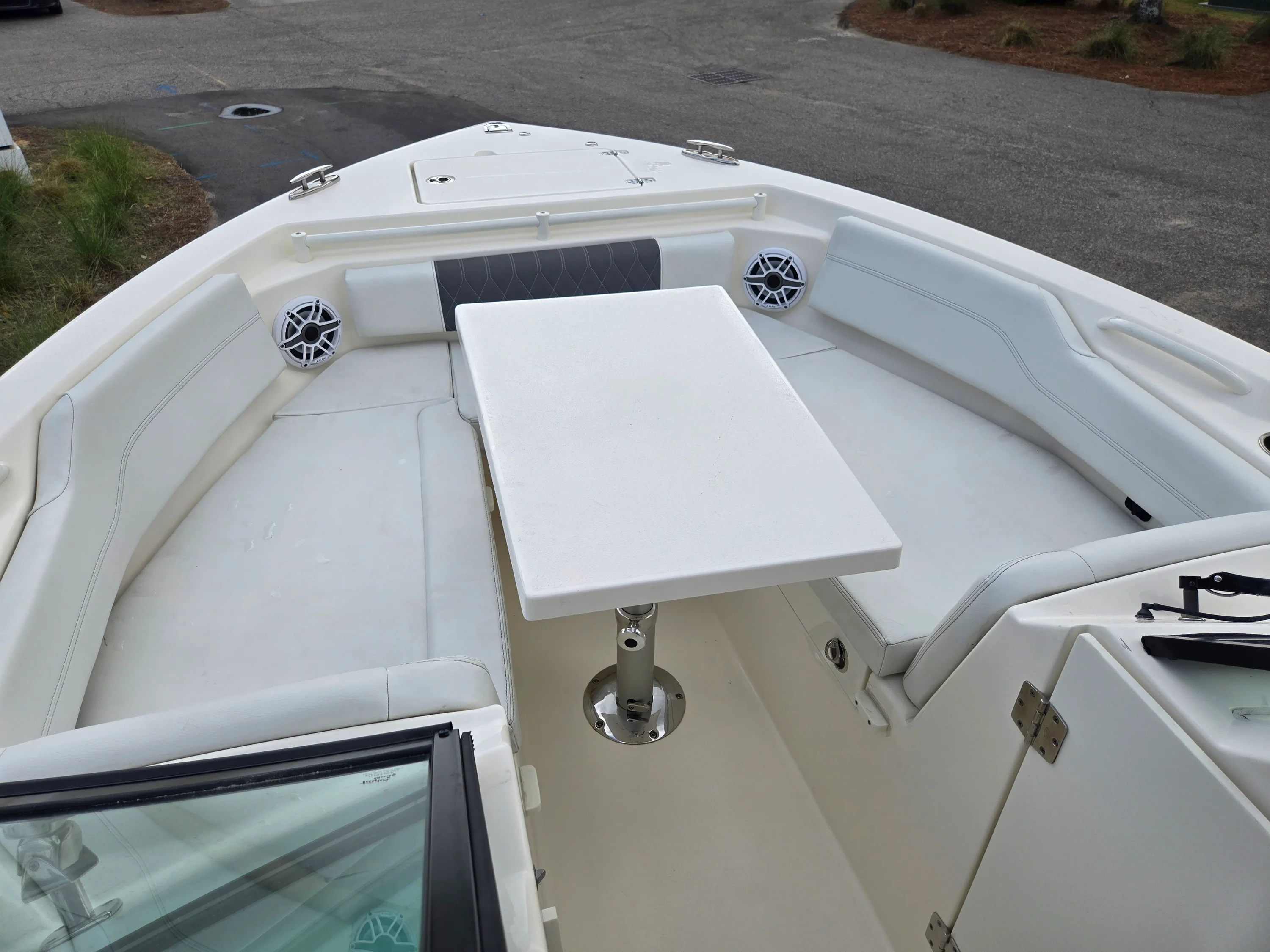 2023 Cobia 240 DUAL CONSOLE Image Thumbnail #23
