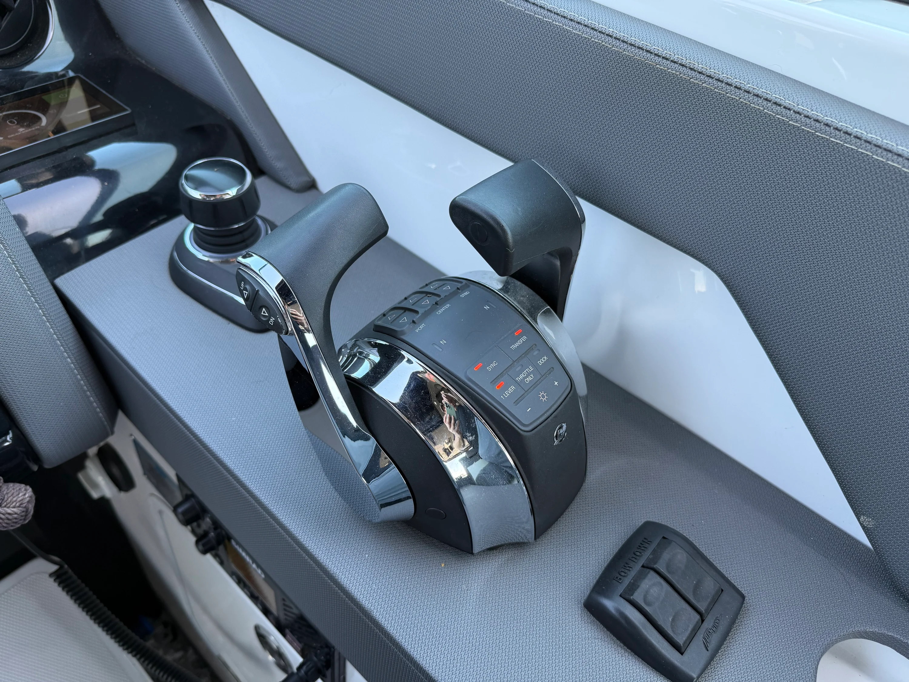 2021 Cruisers Yachts 38 GLS Image Thumbnail #36