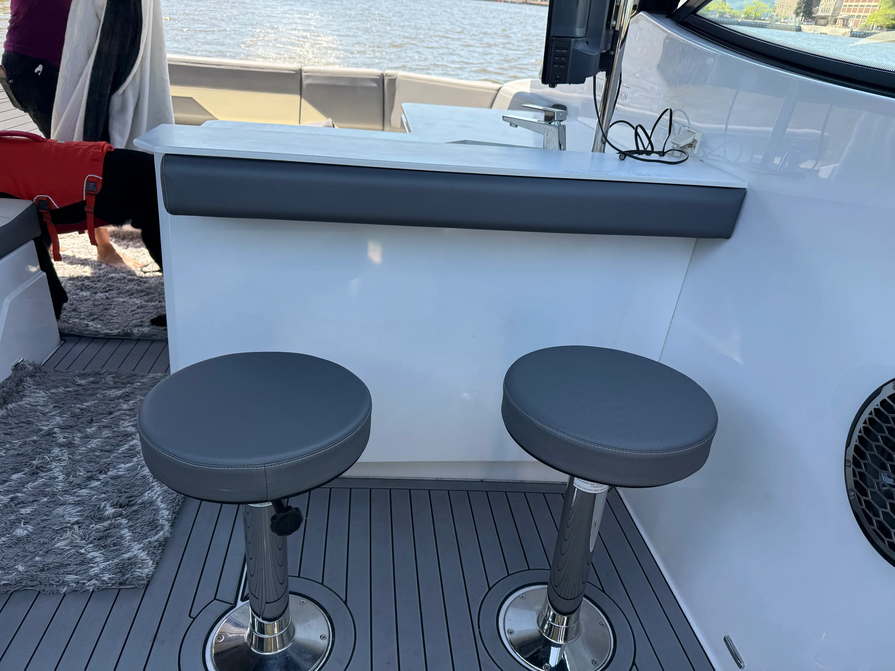 2021 Cruisers Yachts 38 GLS Image Thumbnail #29